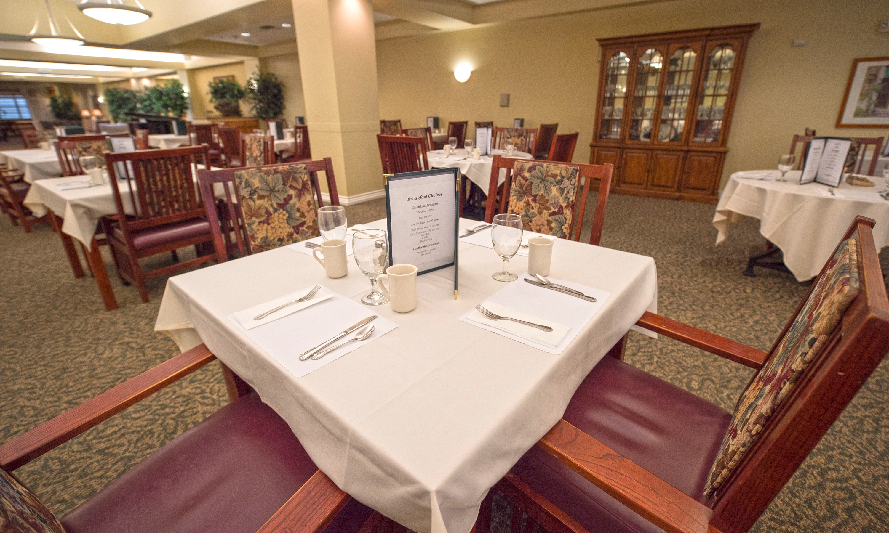 Brookdale Admiral Heights Dining Room