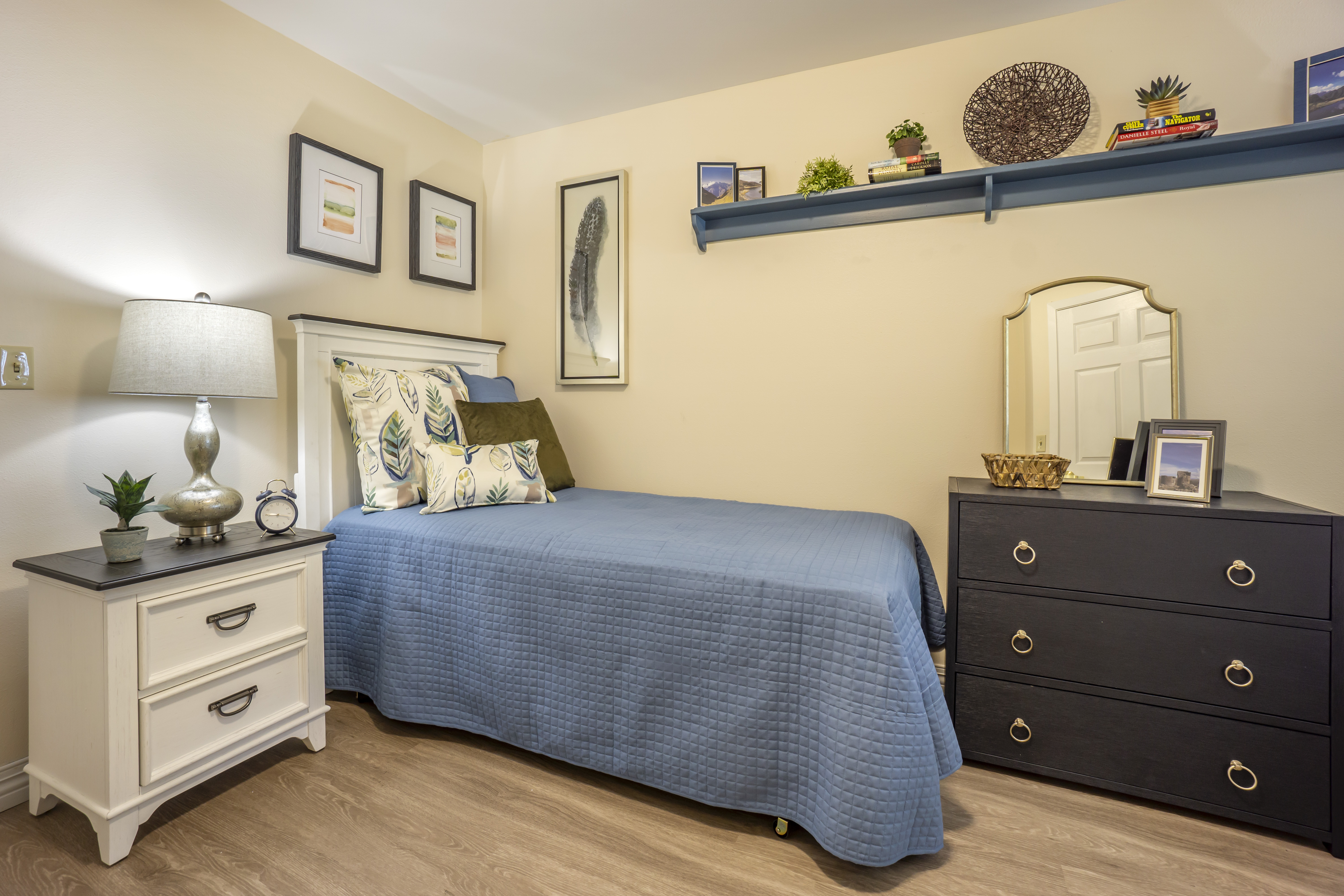 alderwood-apartment-bedroom