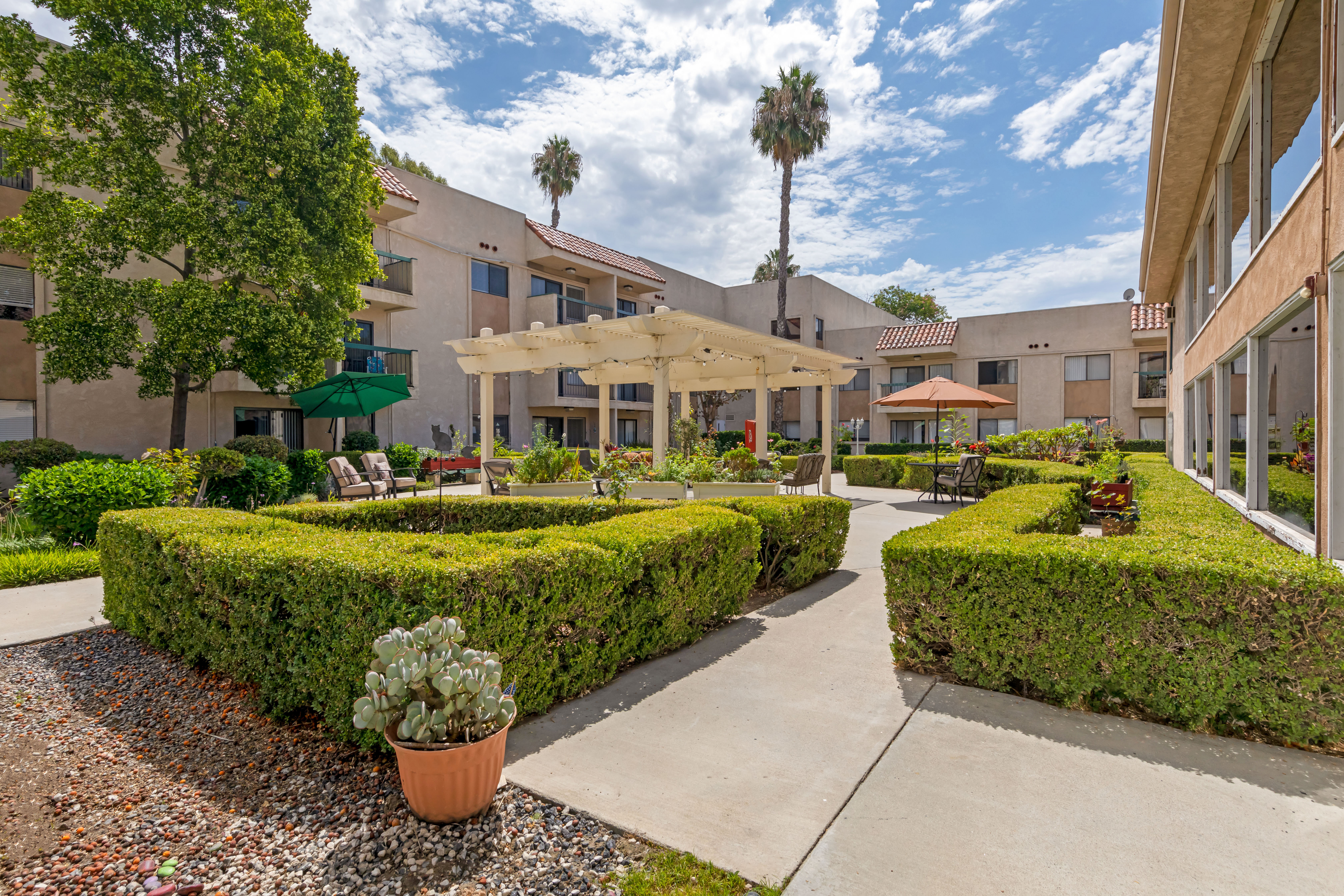 Brookdale Anaheim Courtyard