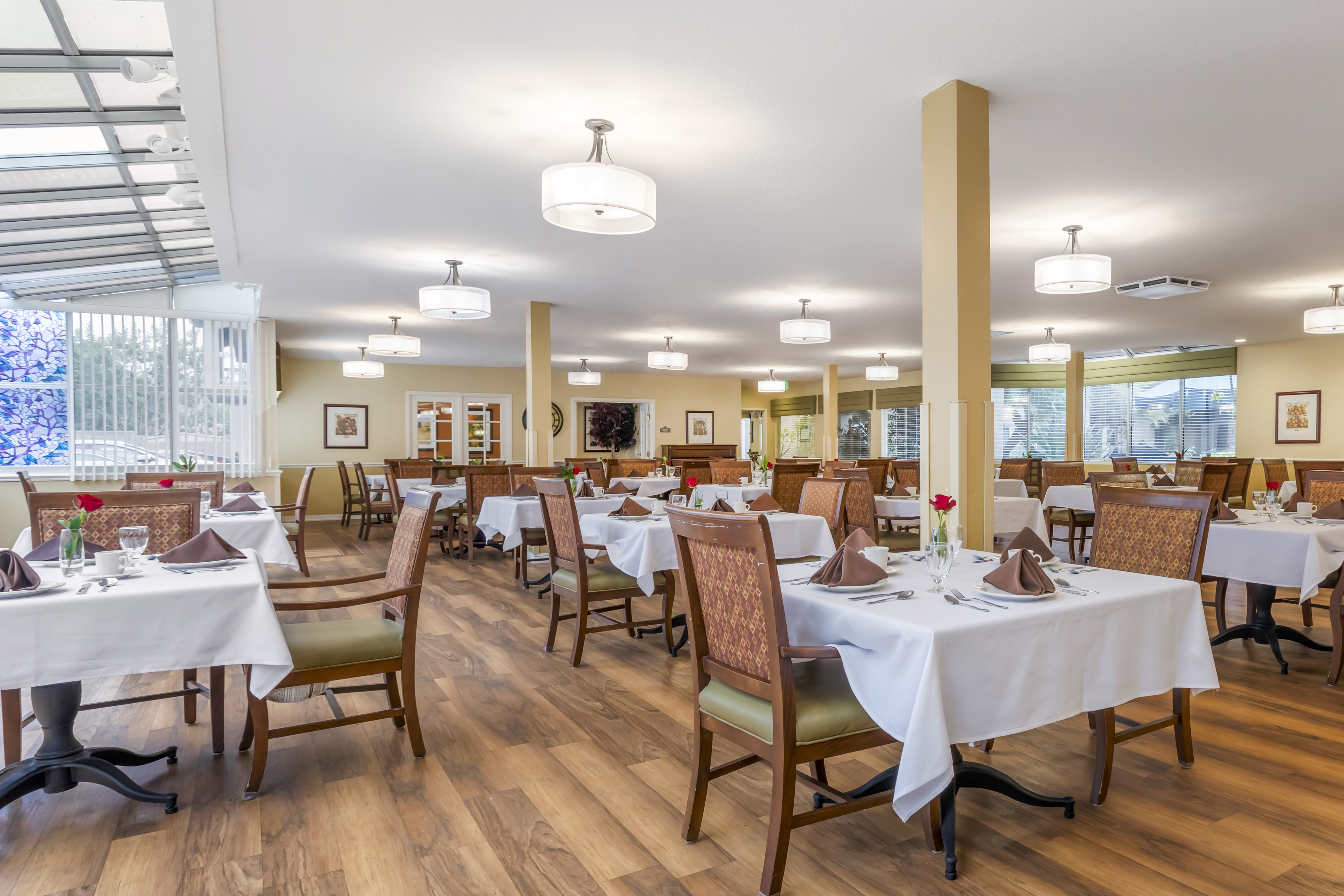 brea-dining-room