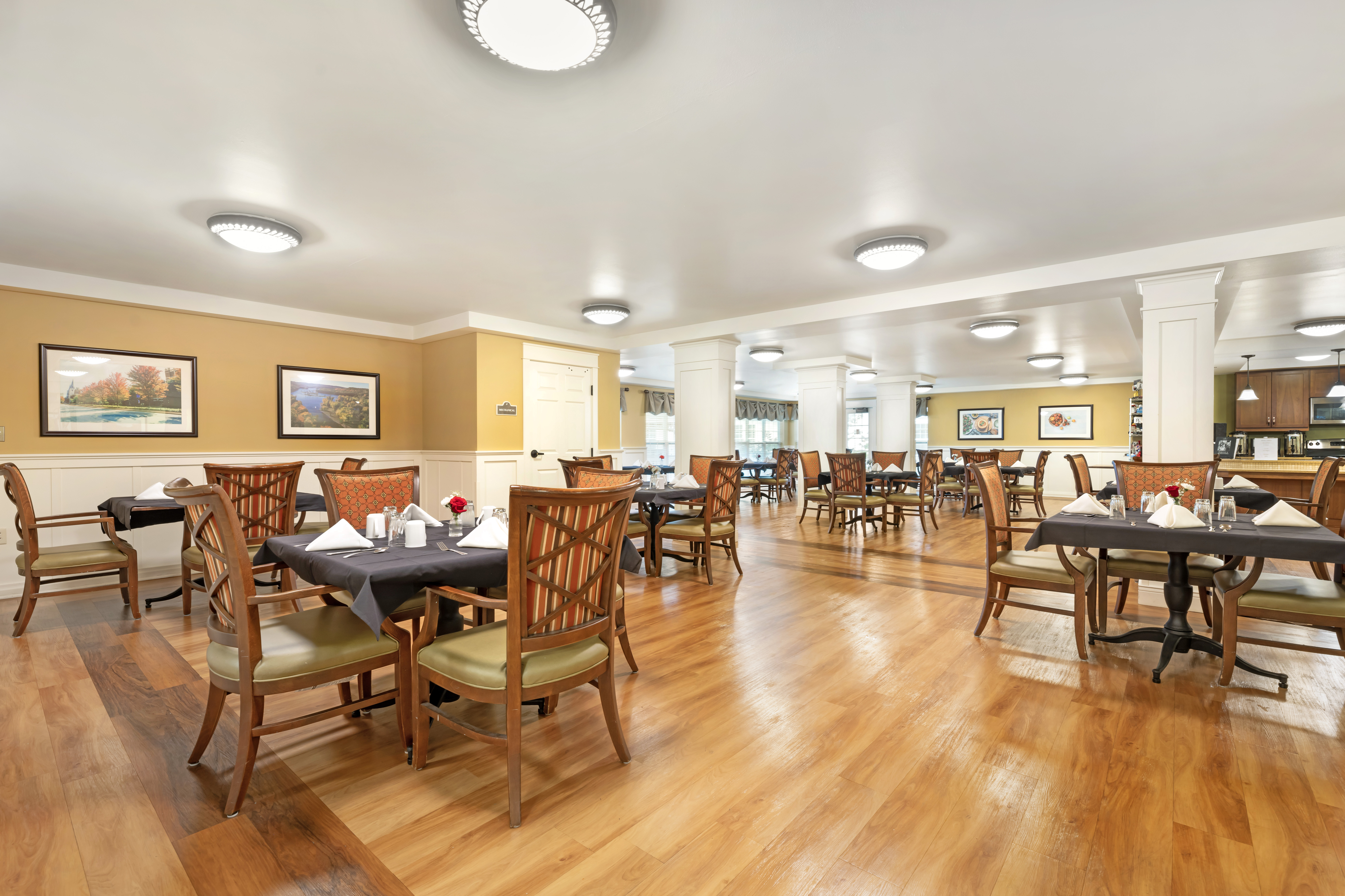 brookfield-al-community-dining-room