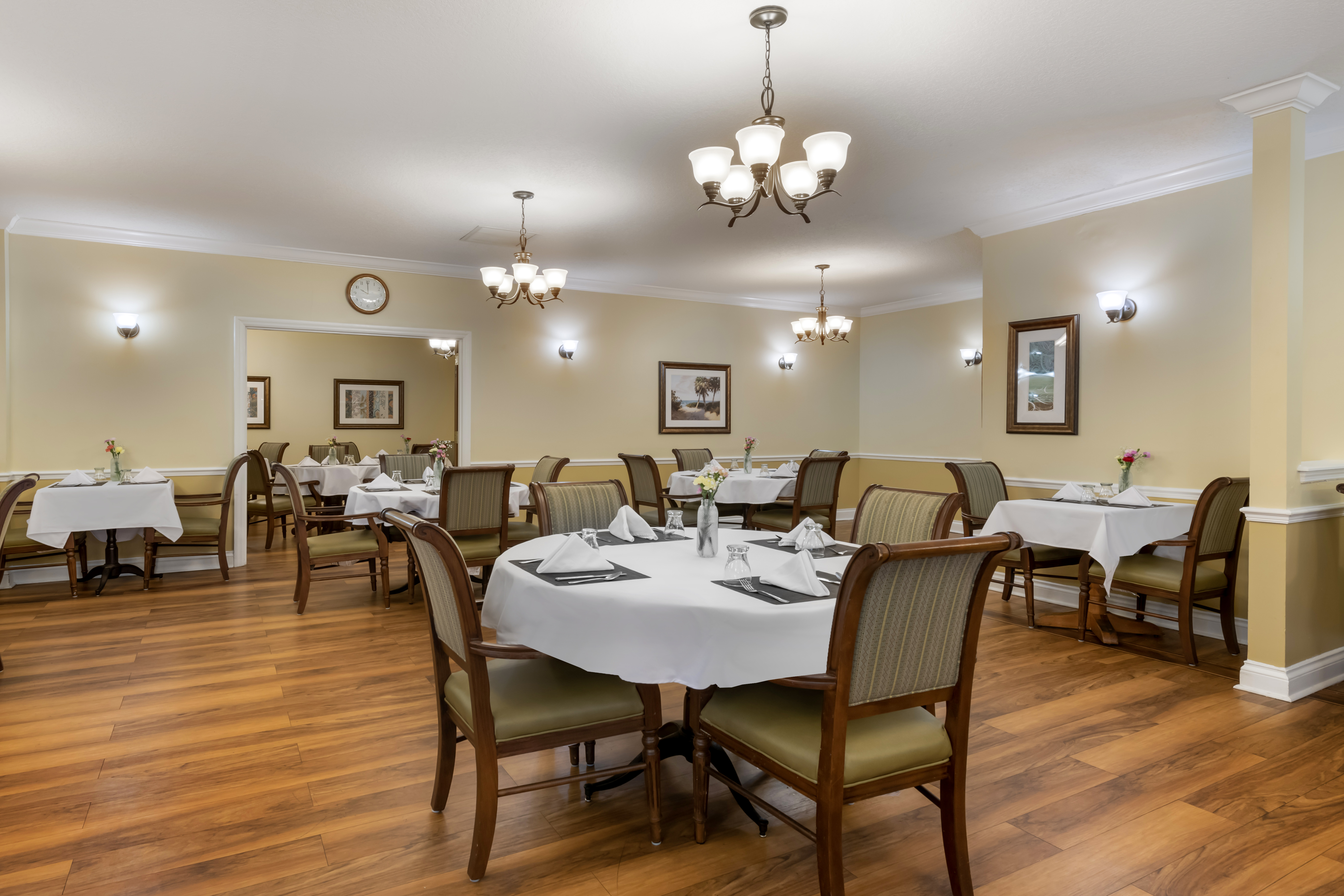 canopy-oaks-dining-room