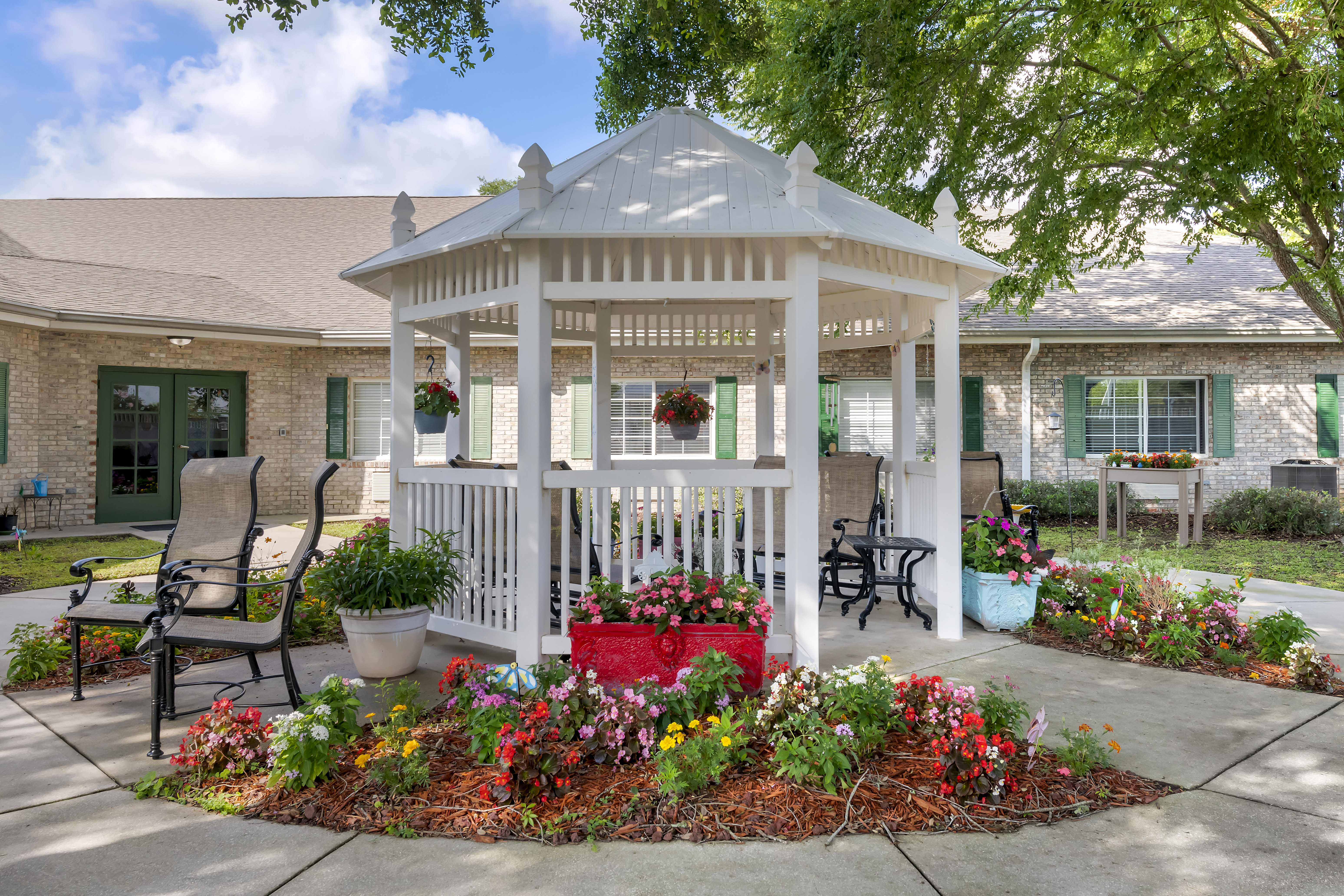 Brookdale Canopy Oaks Gazebo
