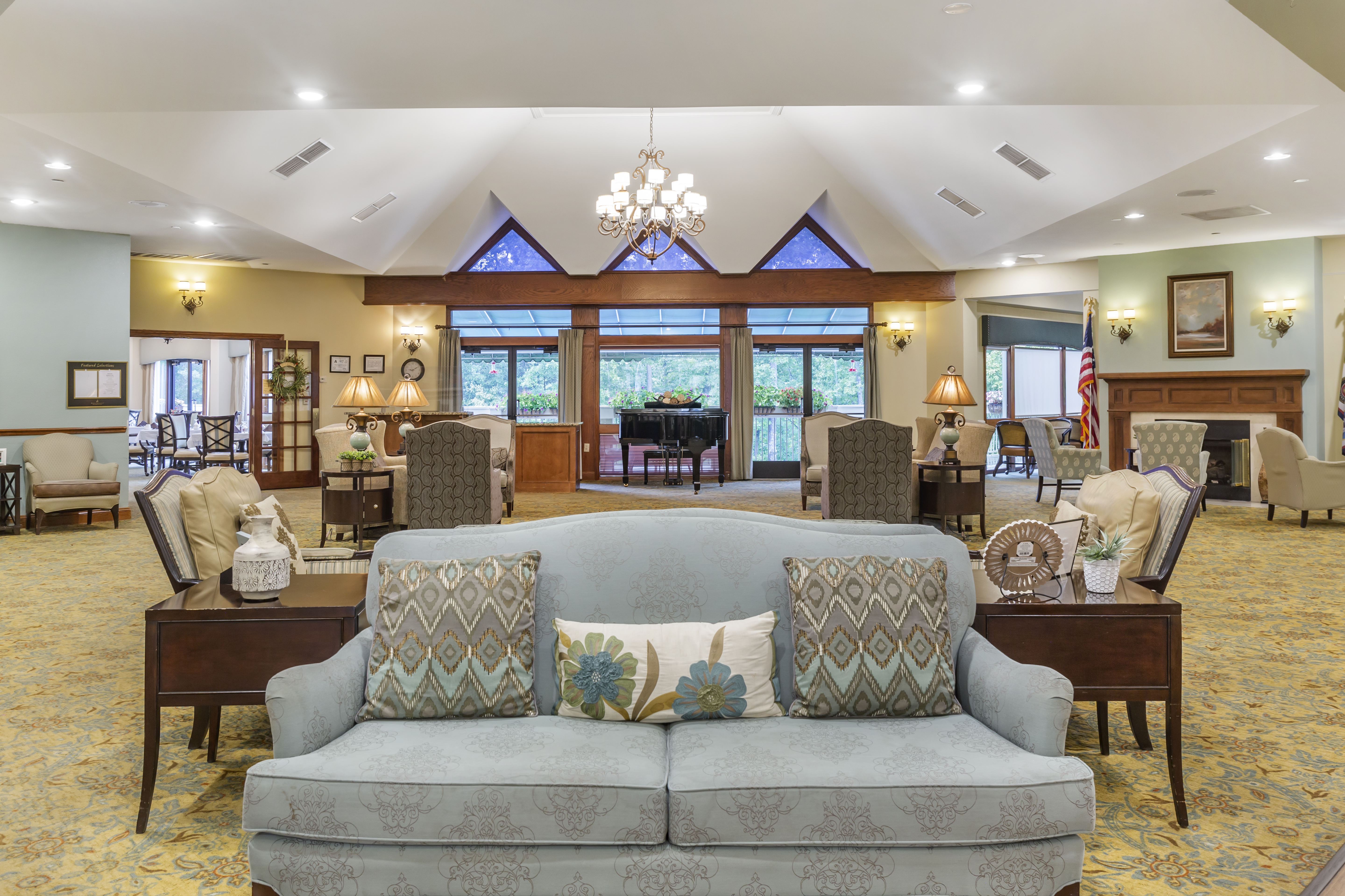 1-brookdale-carriage-club-community-living-room