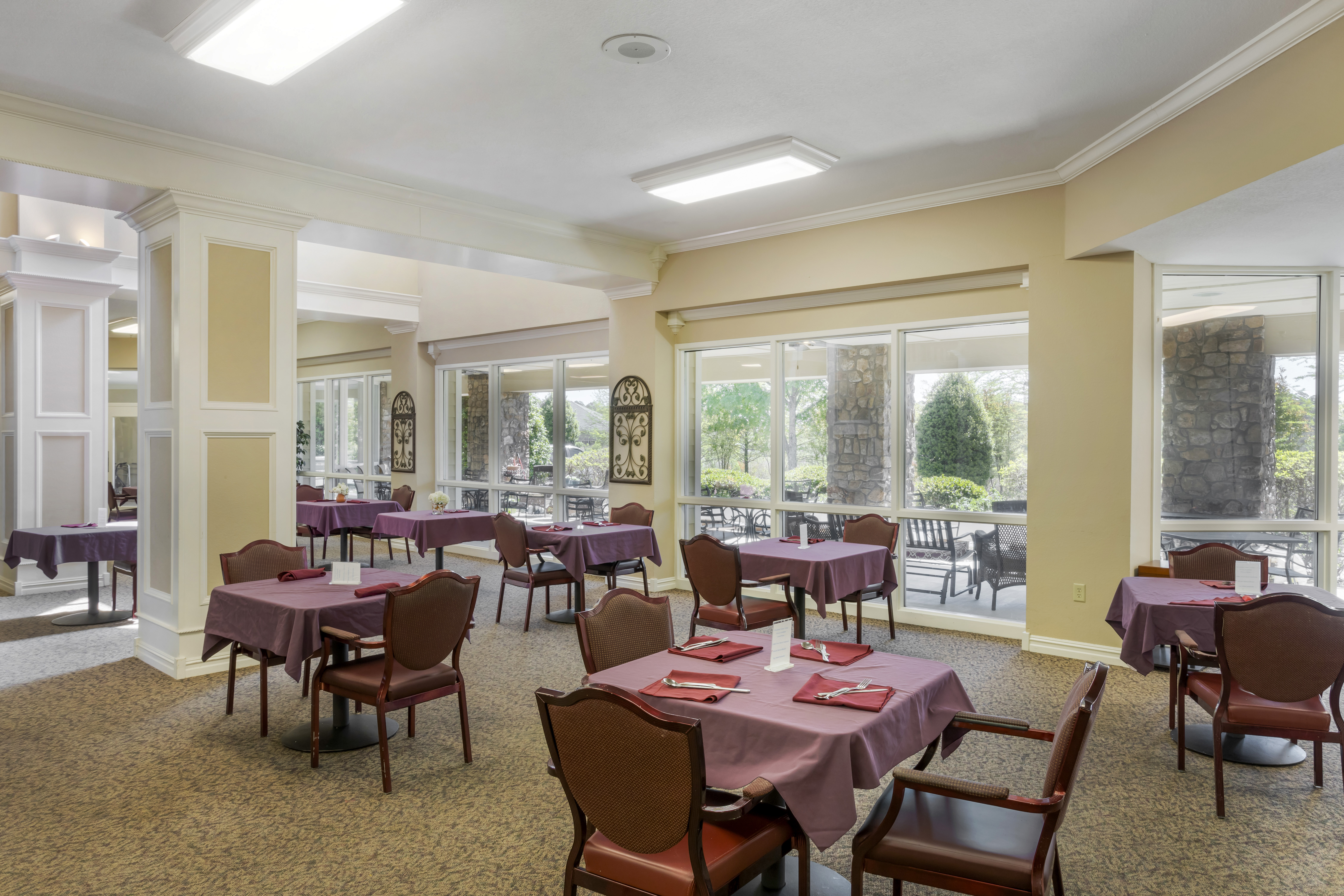 chenal-heights-dining-room