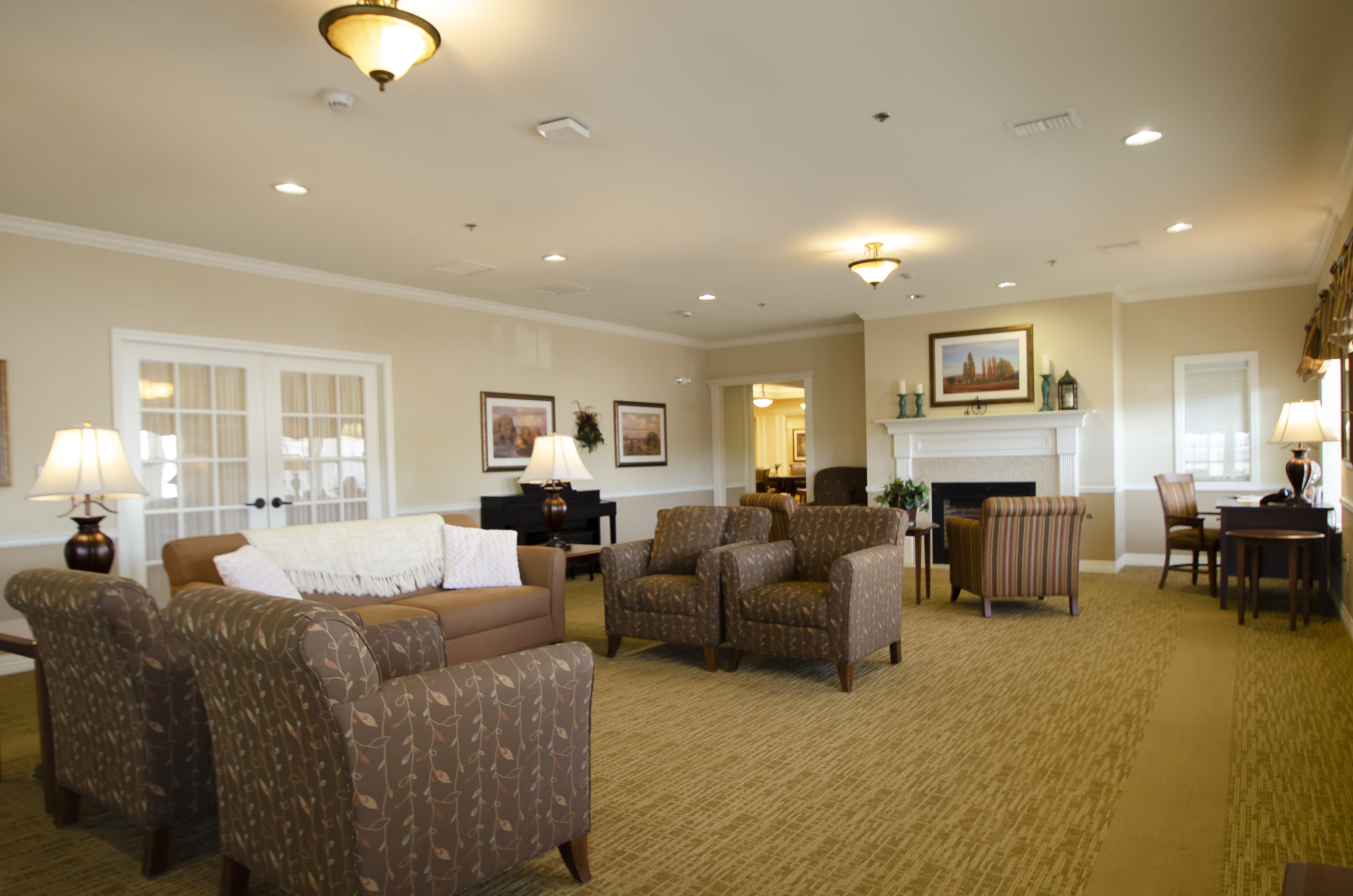 1-claremore-common-room
