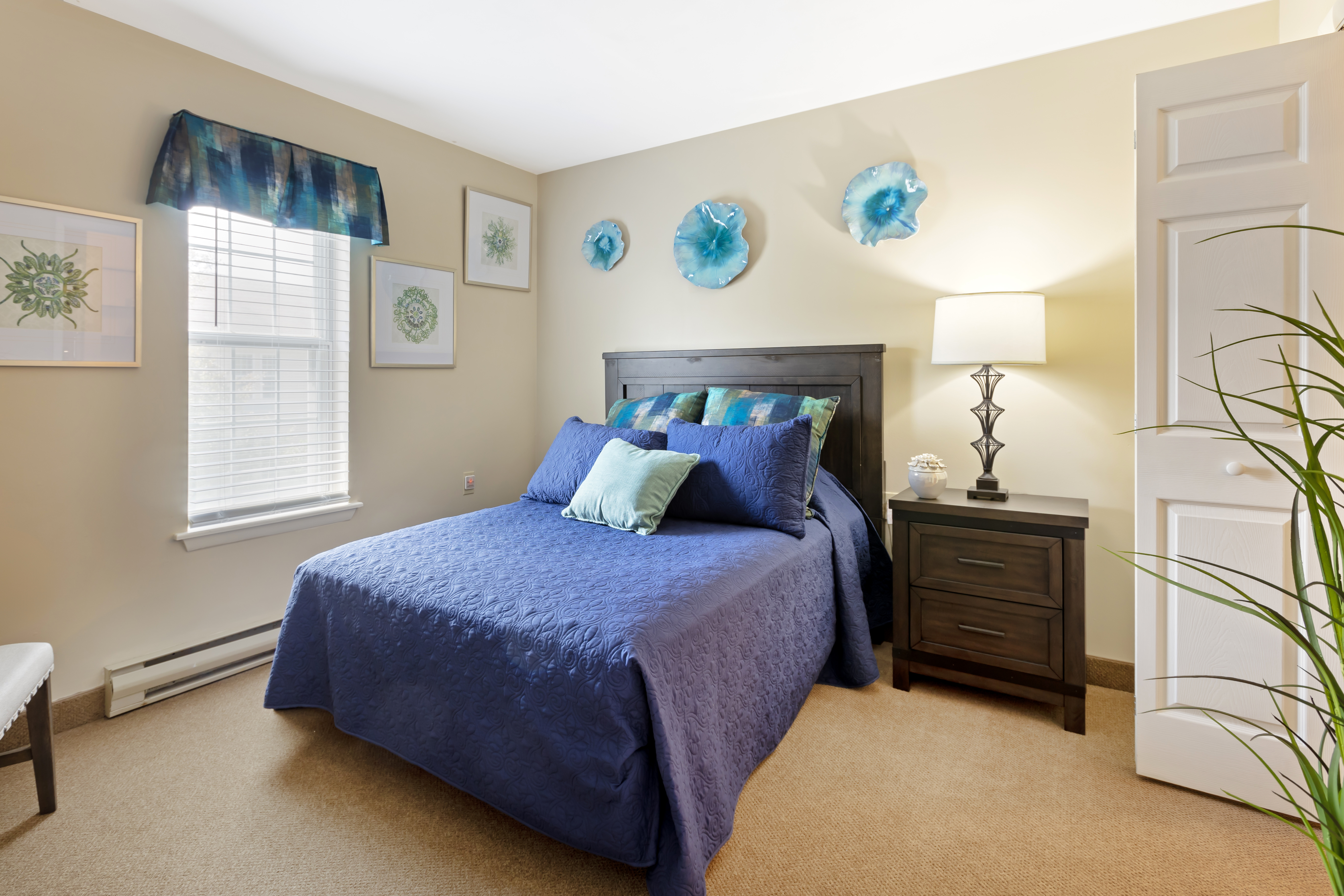 3-clinton-ny-il-apartment-bedroom