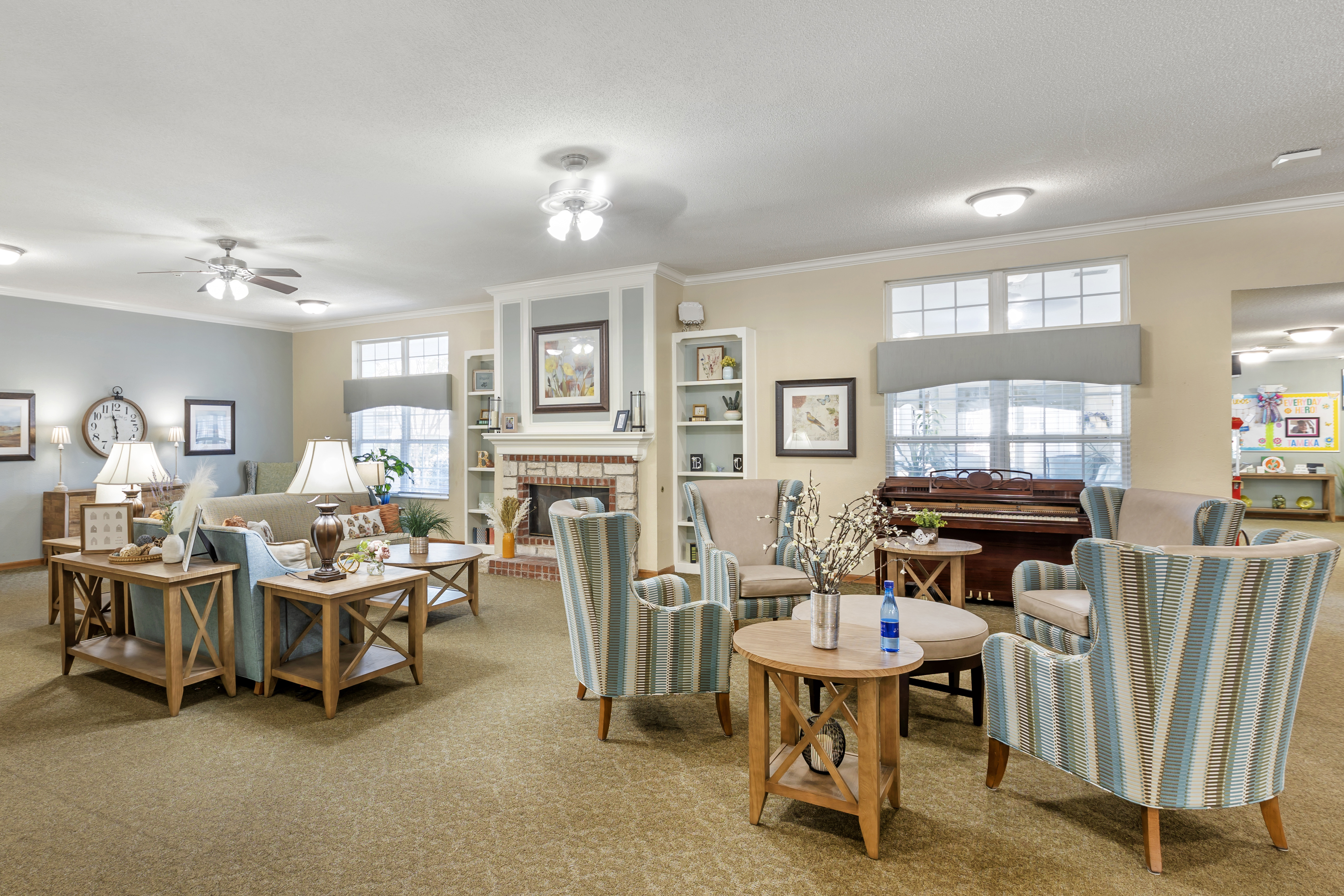 1-columbia-sc-community-liviing-room