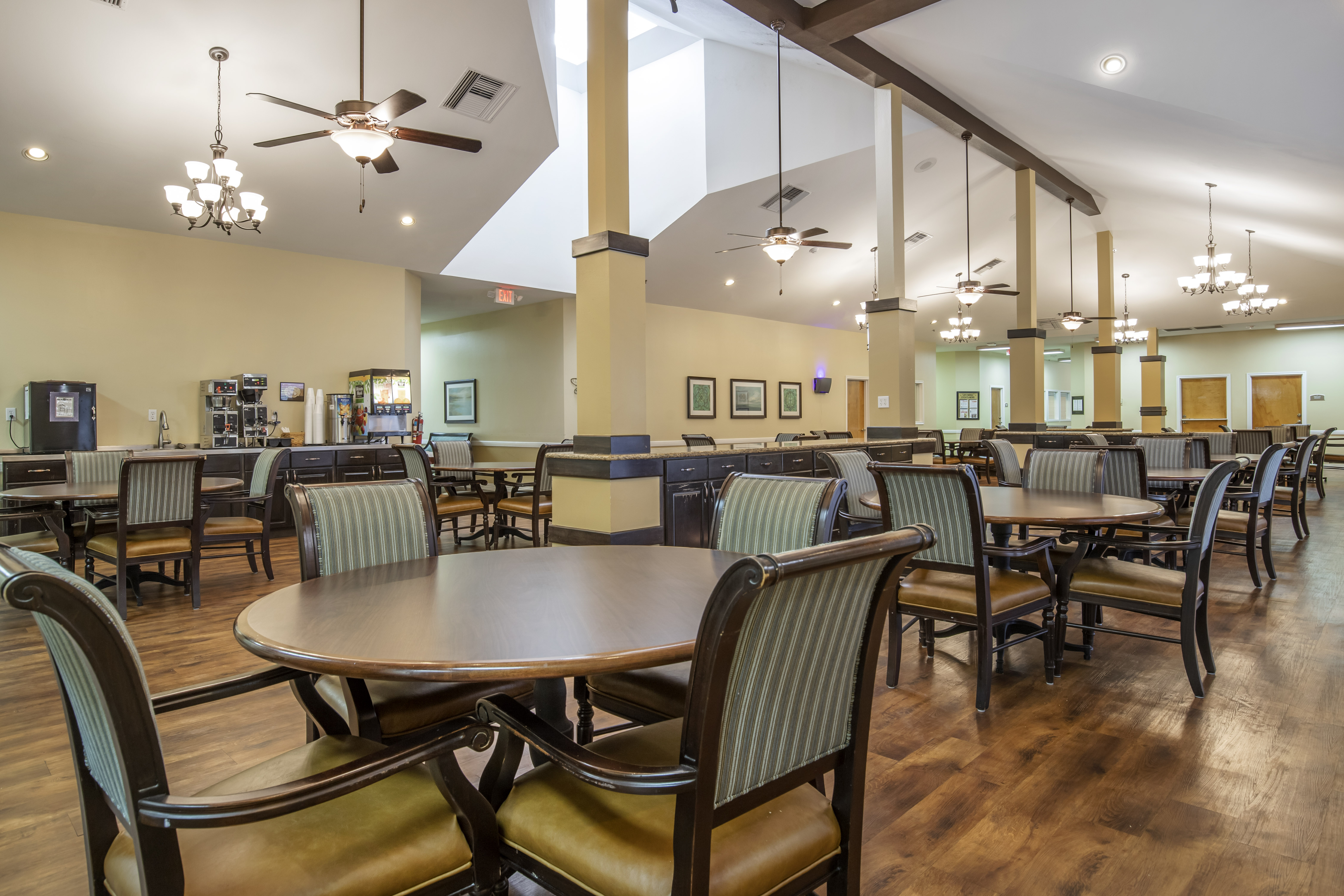 corpus-christi-dining-room