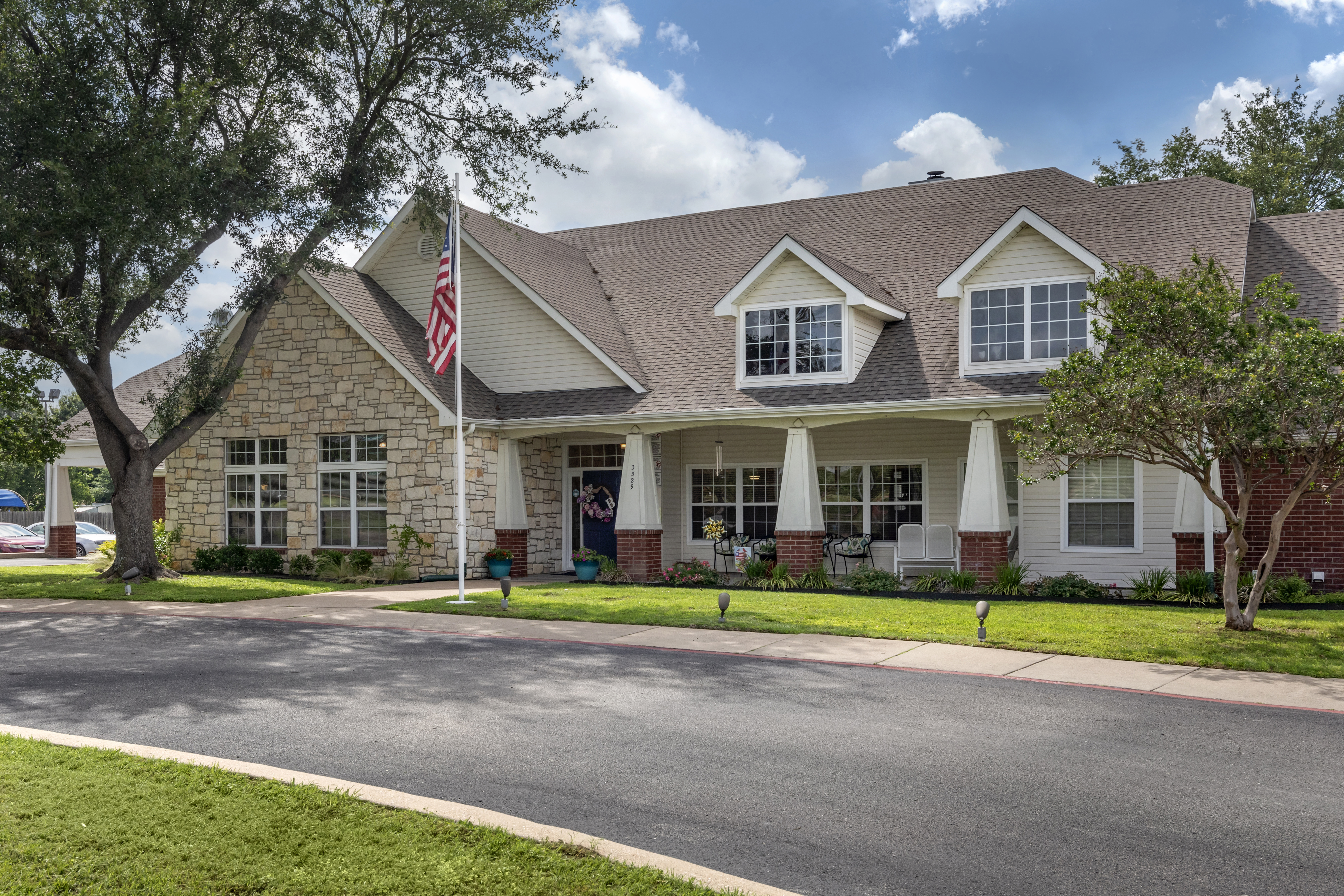 Brookdale Corsicana Entrance