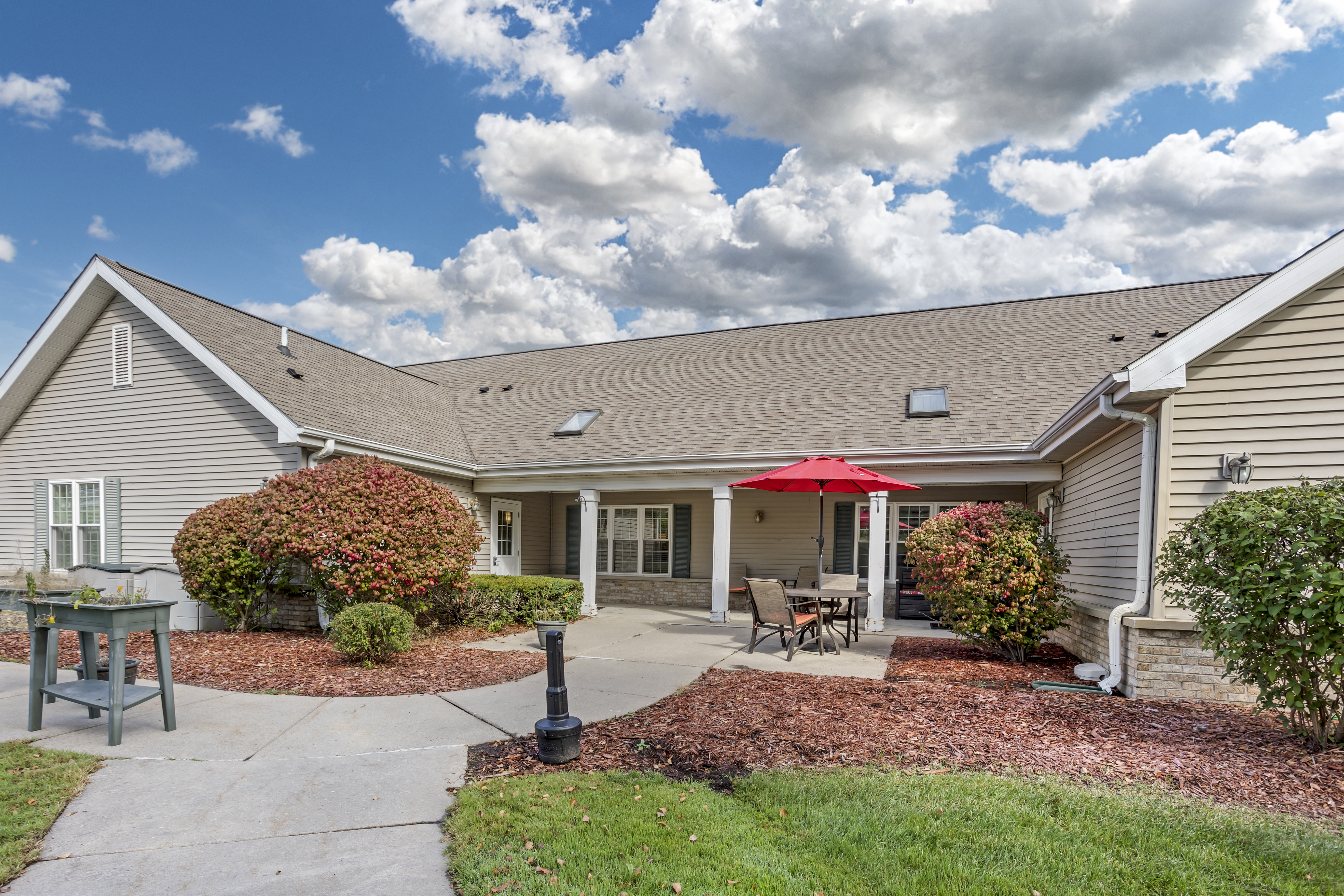 Brookdale Delta Mc Patio