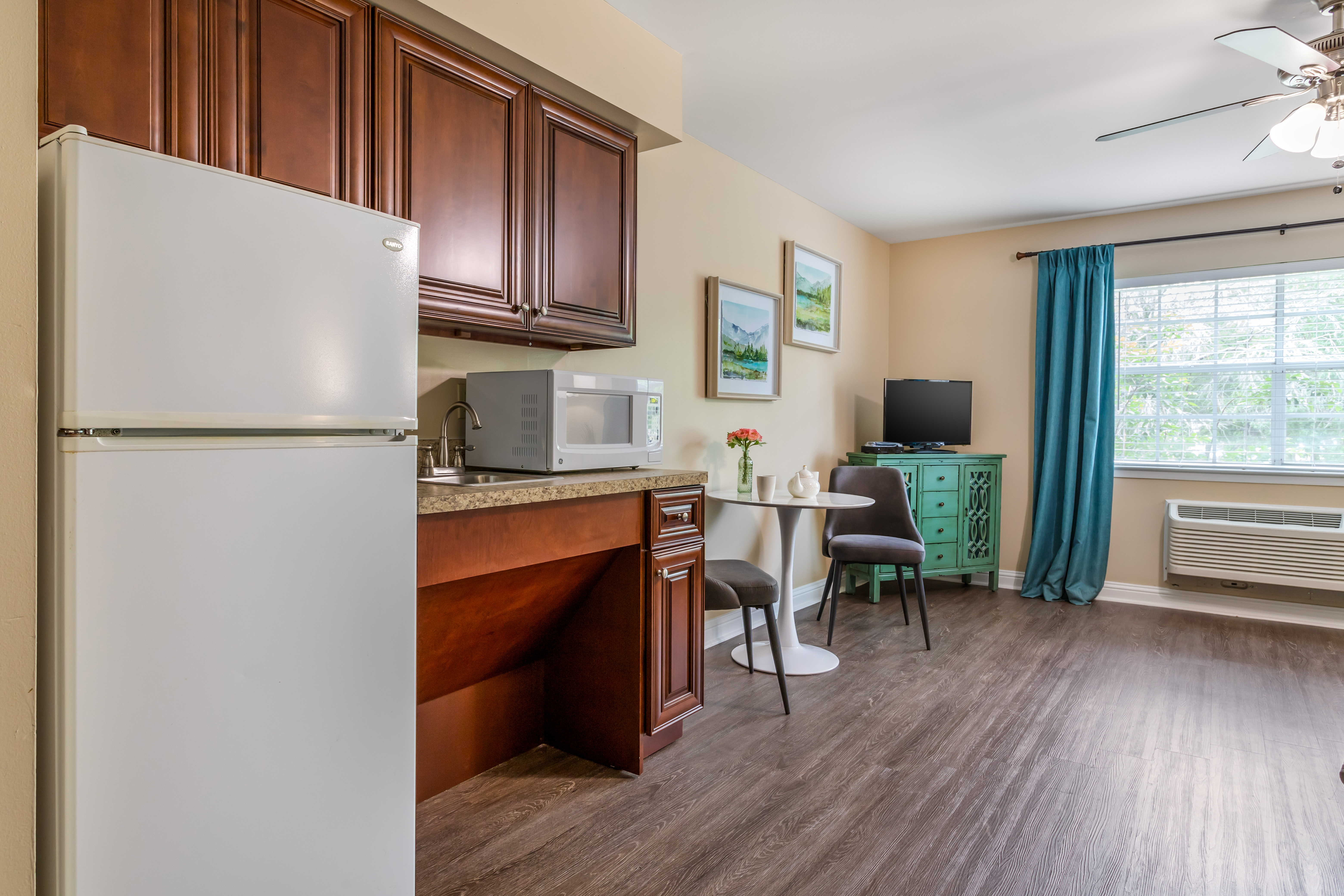 dowlen-oaks-apartment-kitchen