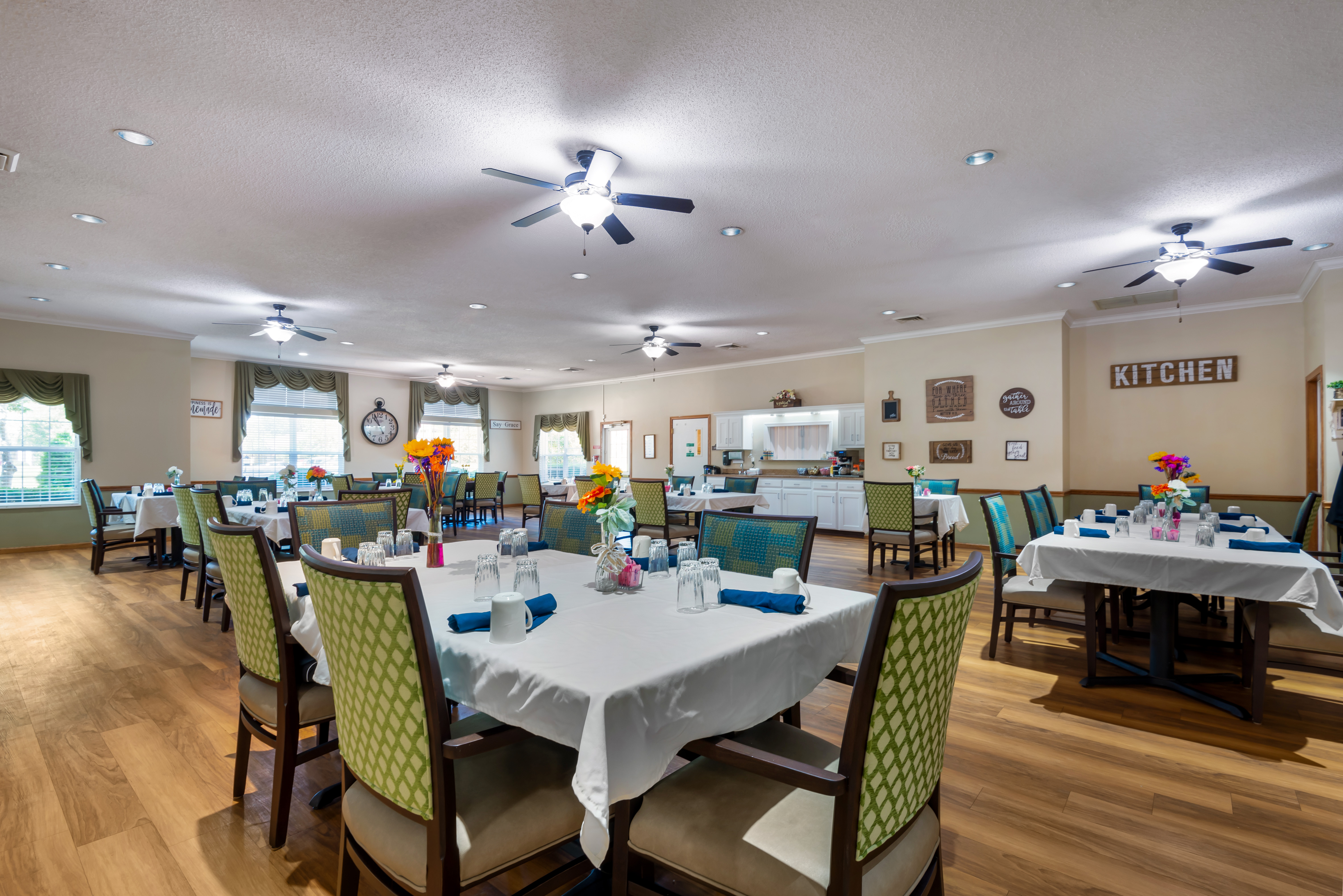 Brookdale Ebenezer Road Dining Room
