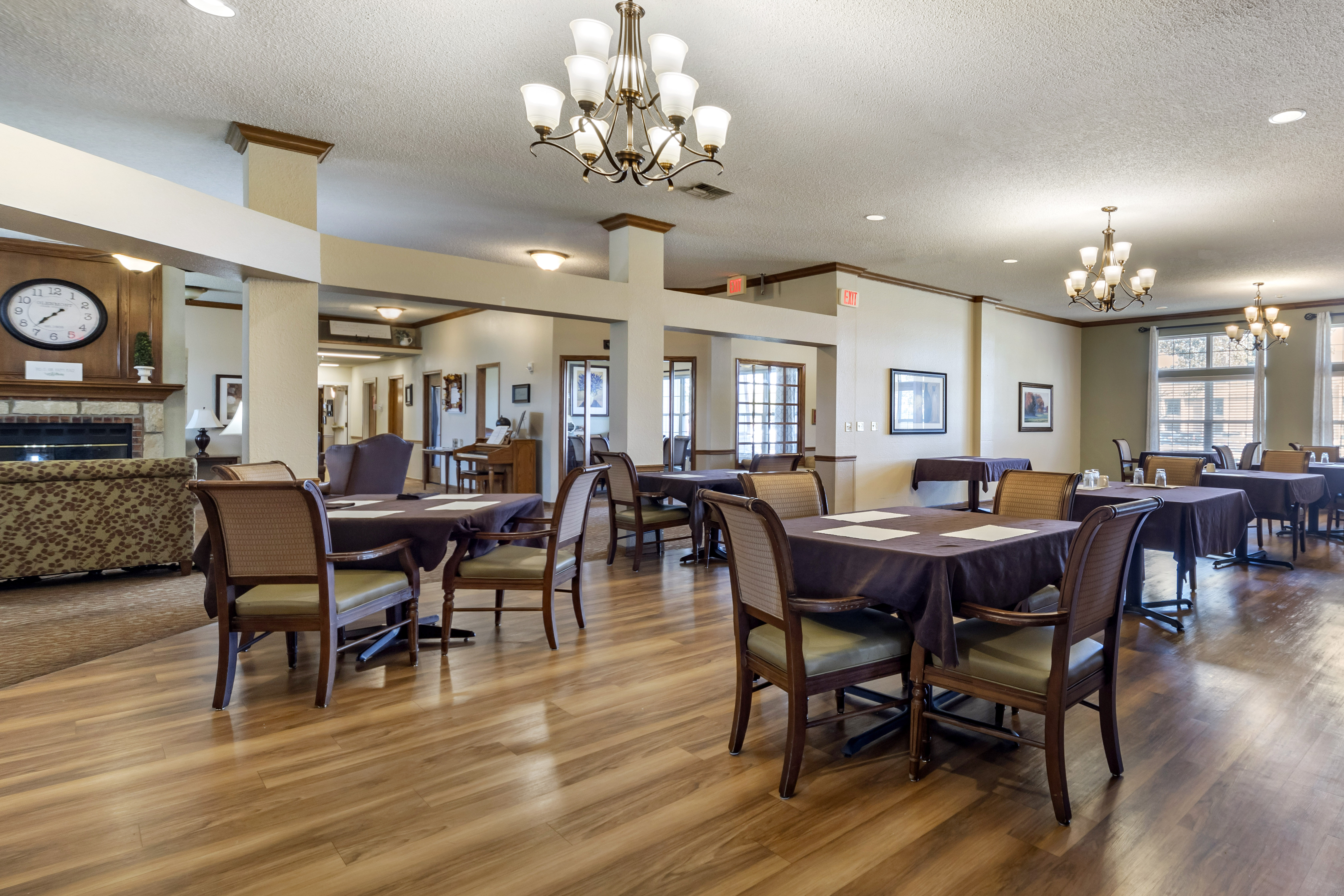 1-edmond-danforth-dining-room