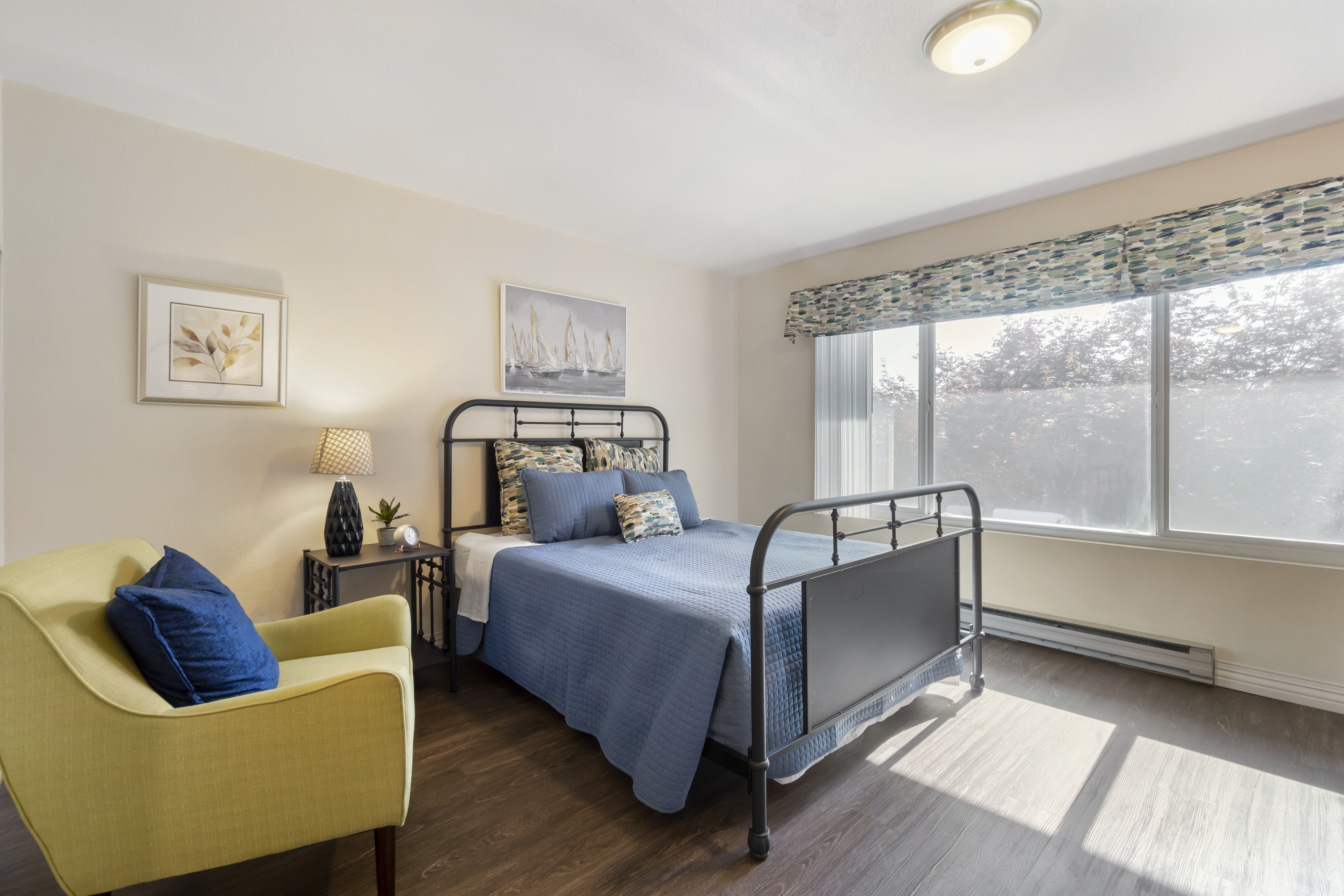 Brookdale Federal Way Apartment Bedroom