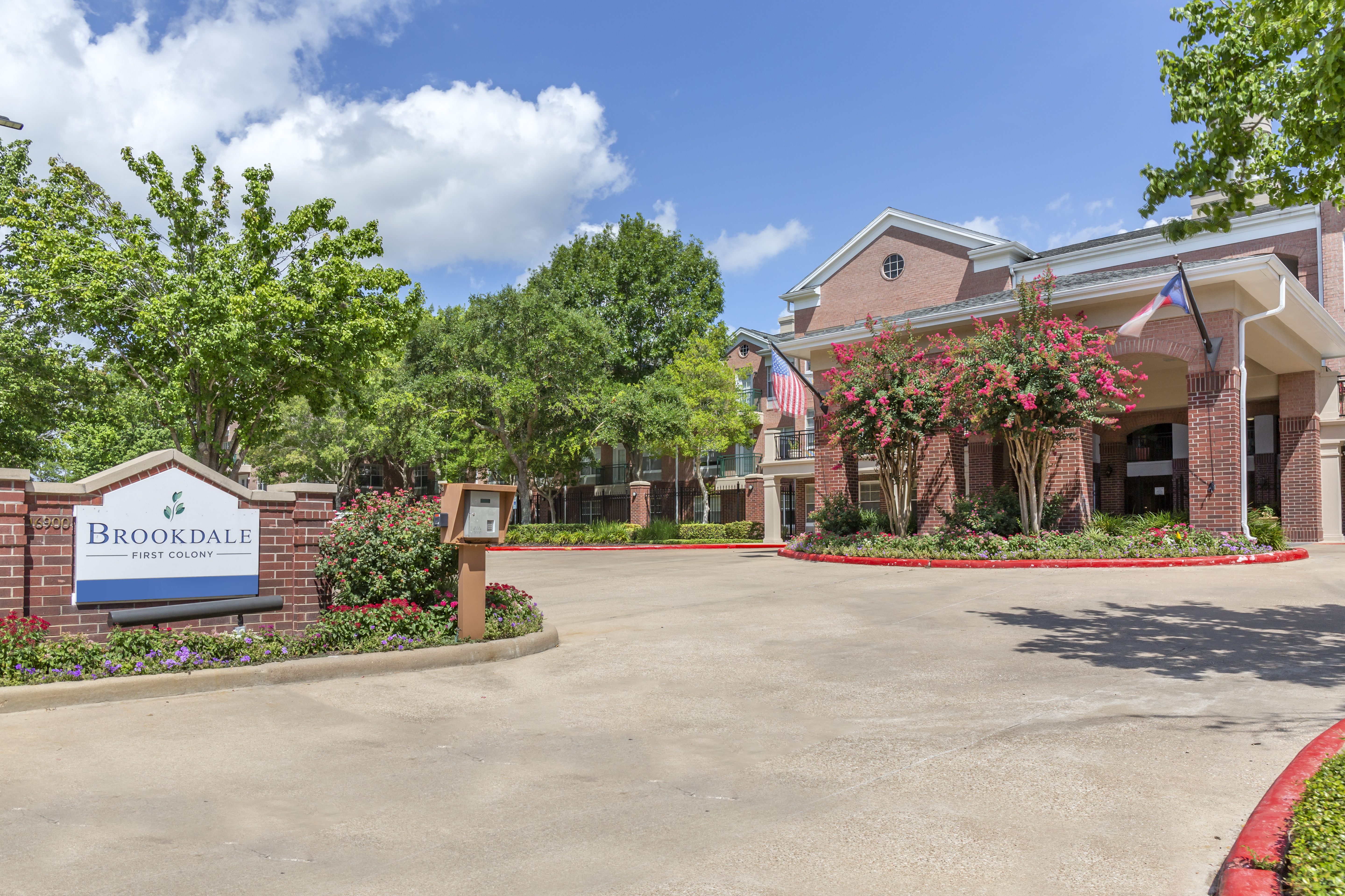 Brookdale First Colony Entrance
