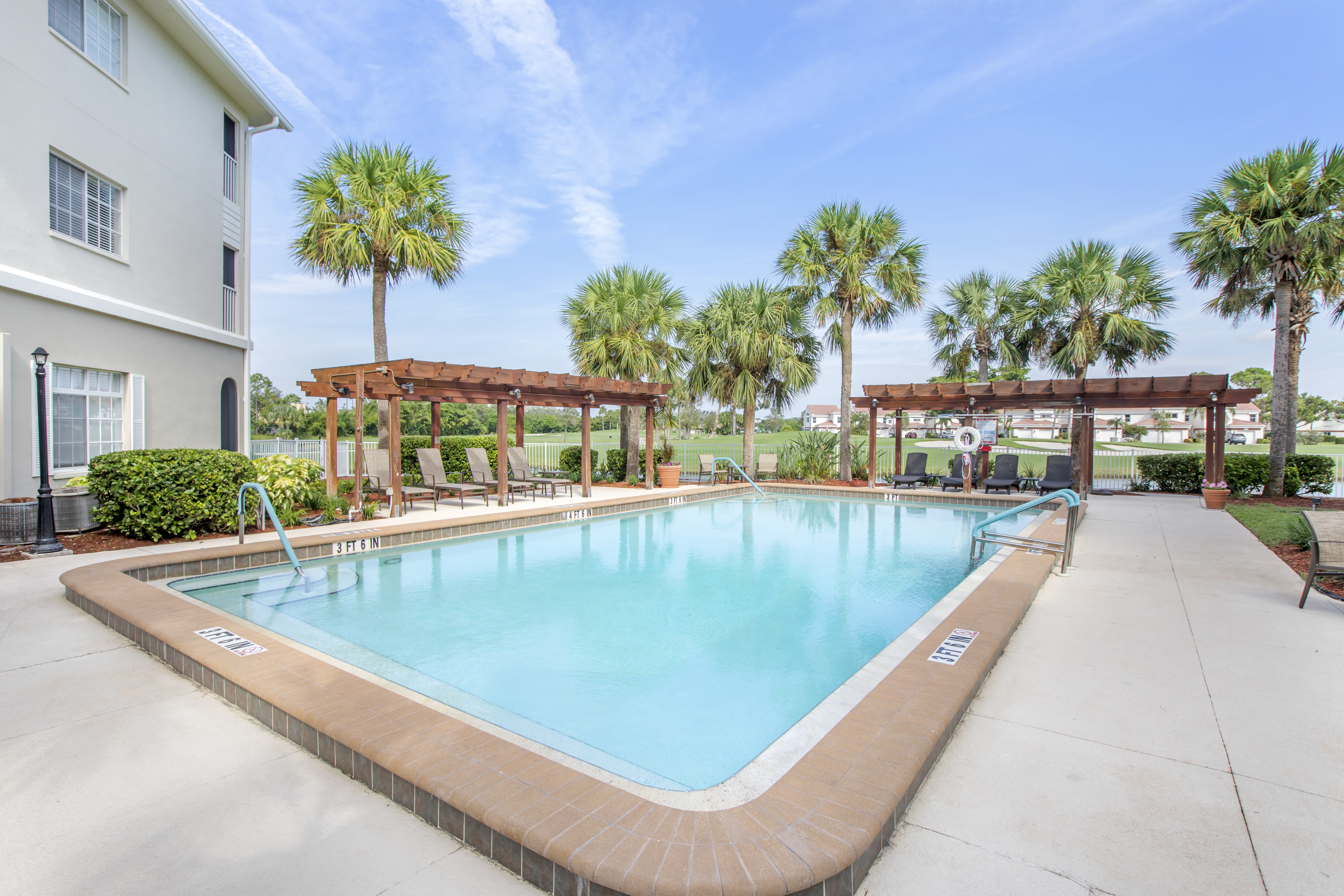 Brookdale Fort Meyers Cypress Lake Pool
