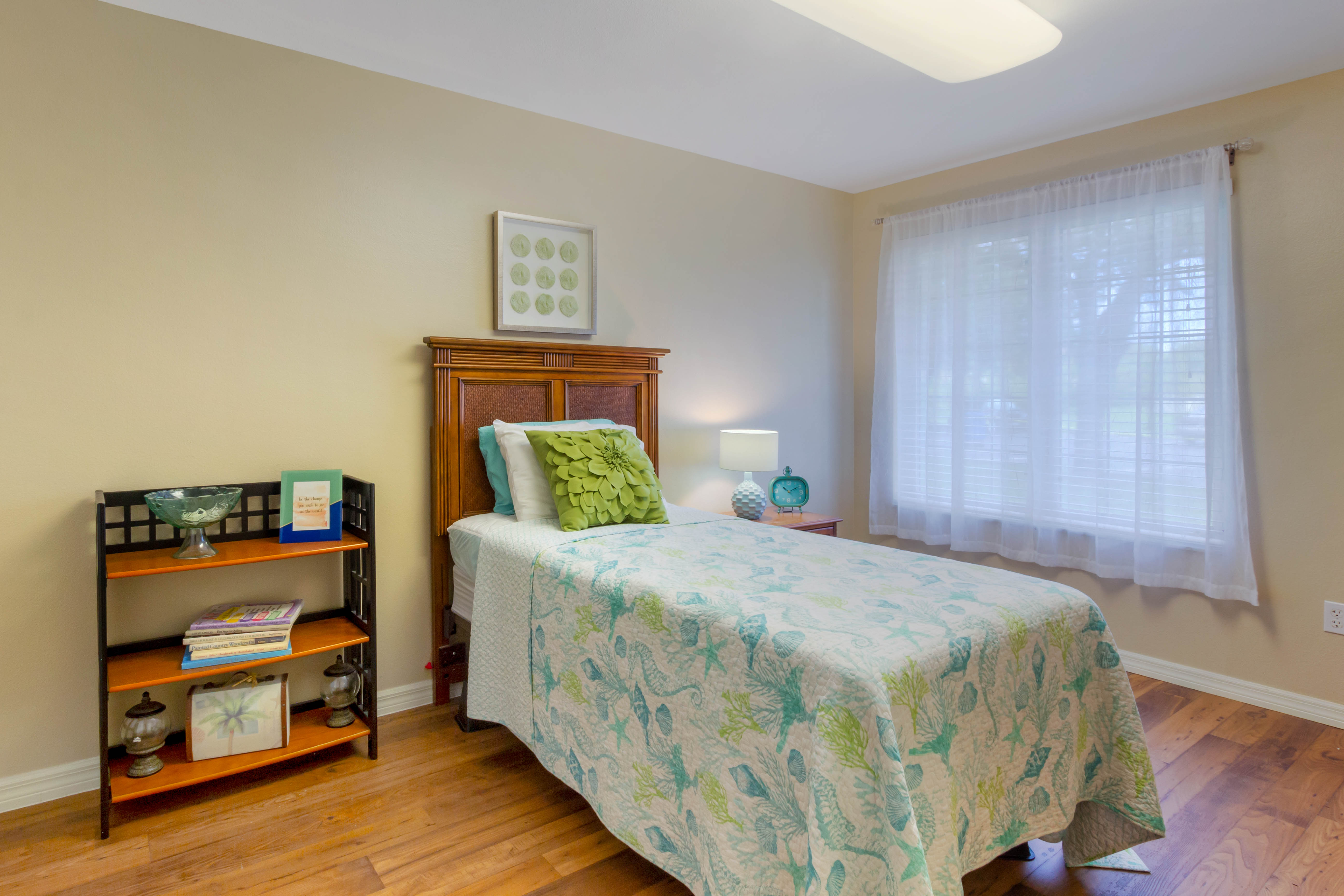 Fort Meyers The Colony Apartment Bedroom