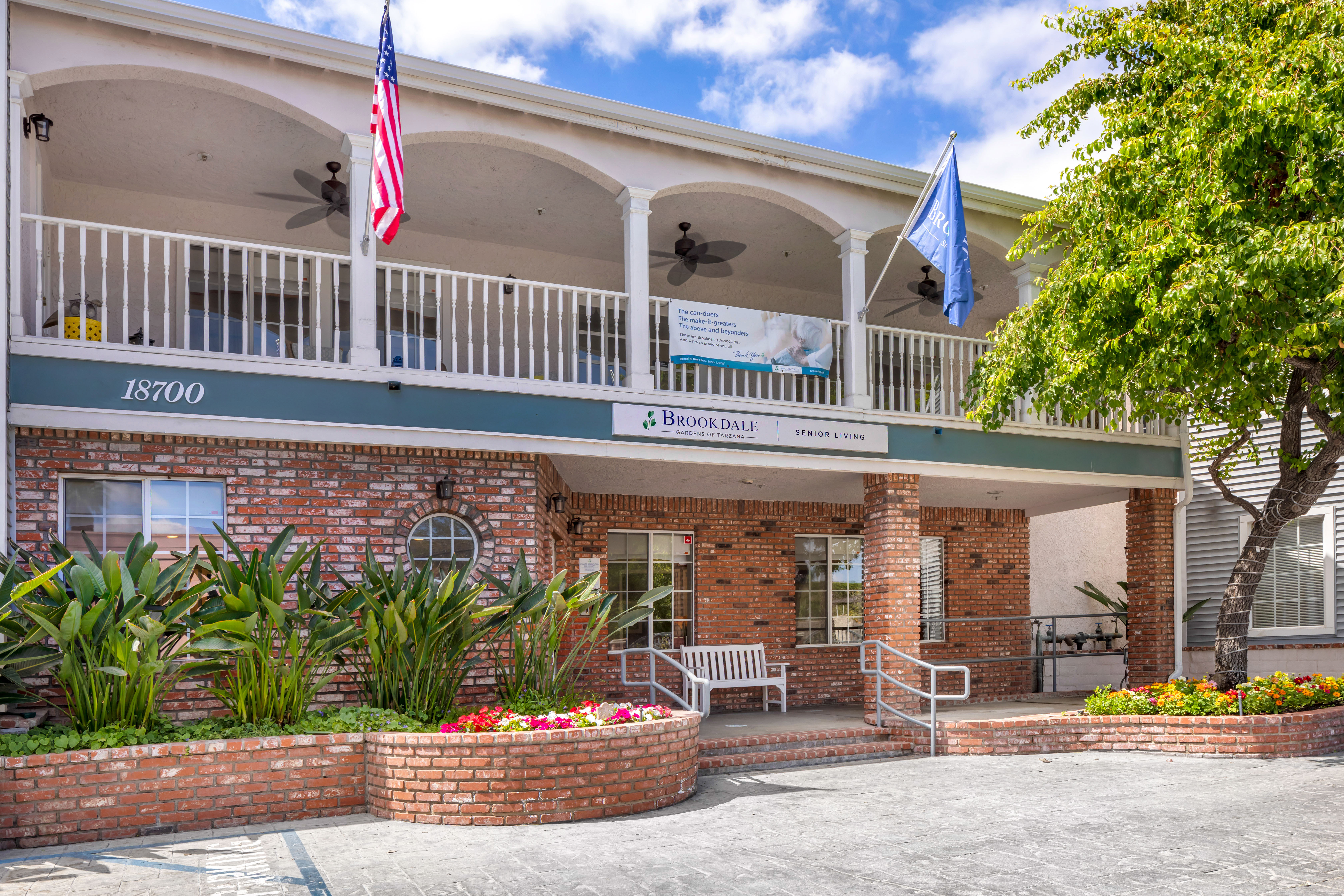 Brookdale Gardens Of Tarzana Entrance