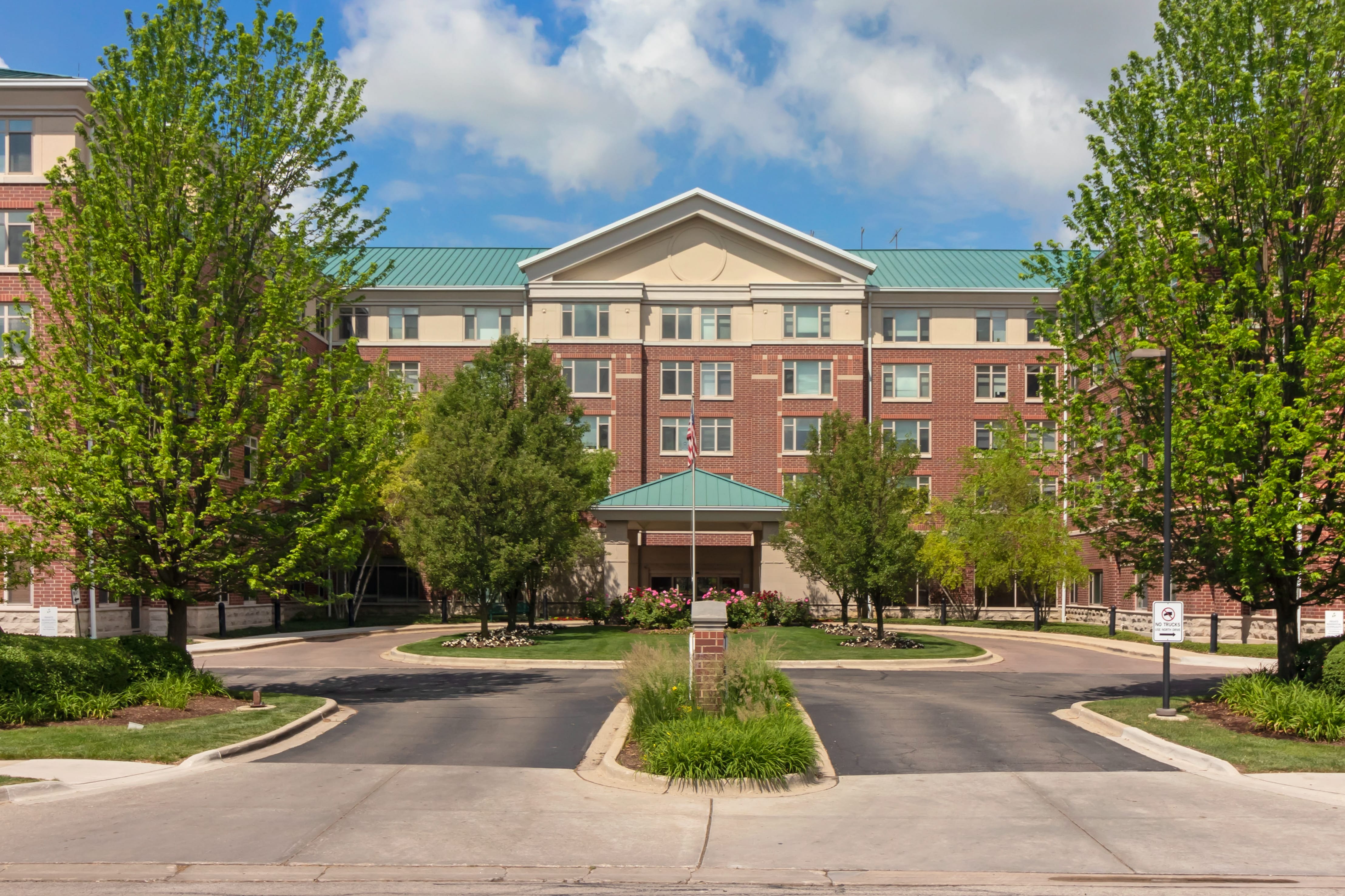 Brookdale Glen Ellyn Entrance
