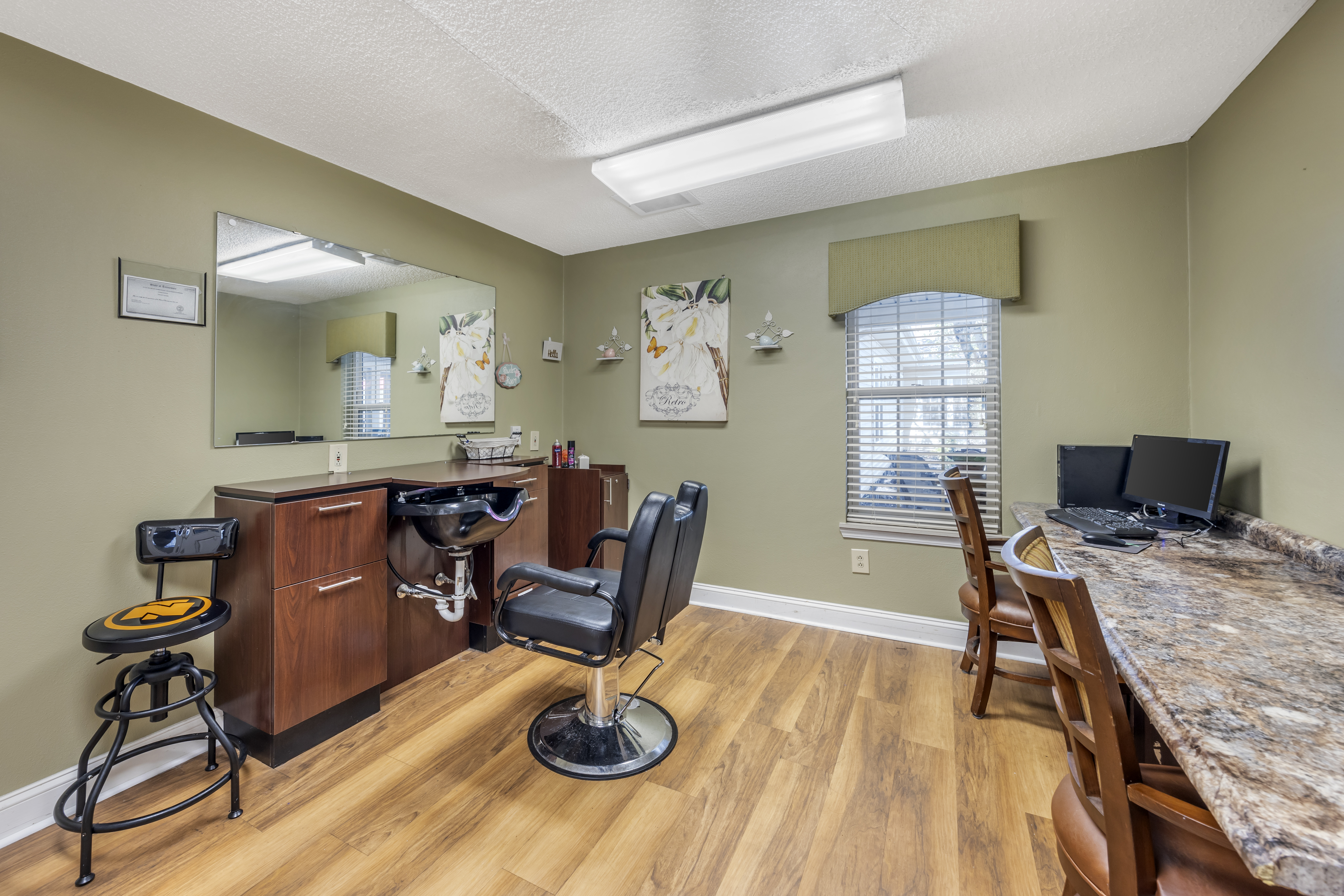 Goodlettesville Mc Salon