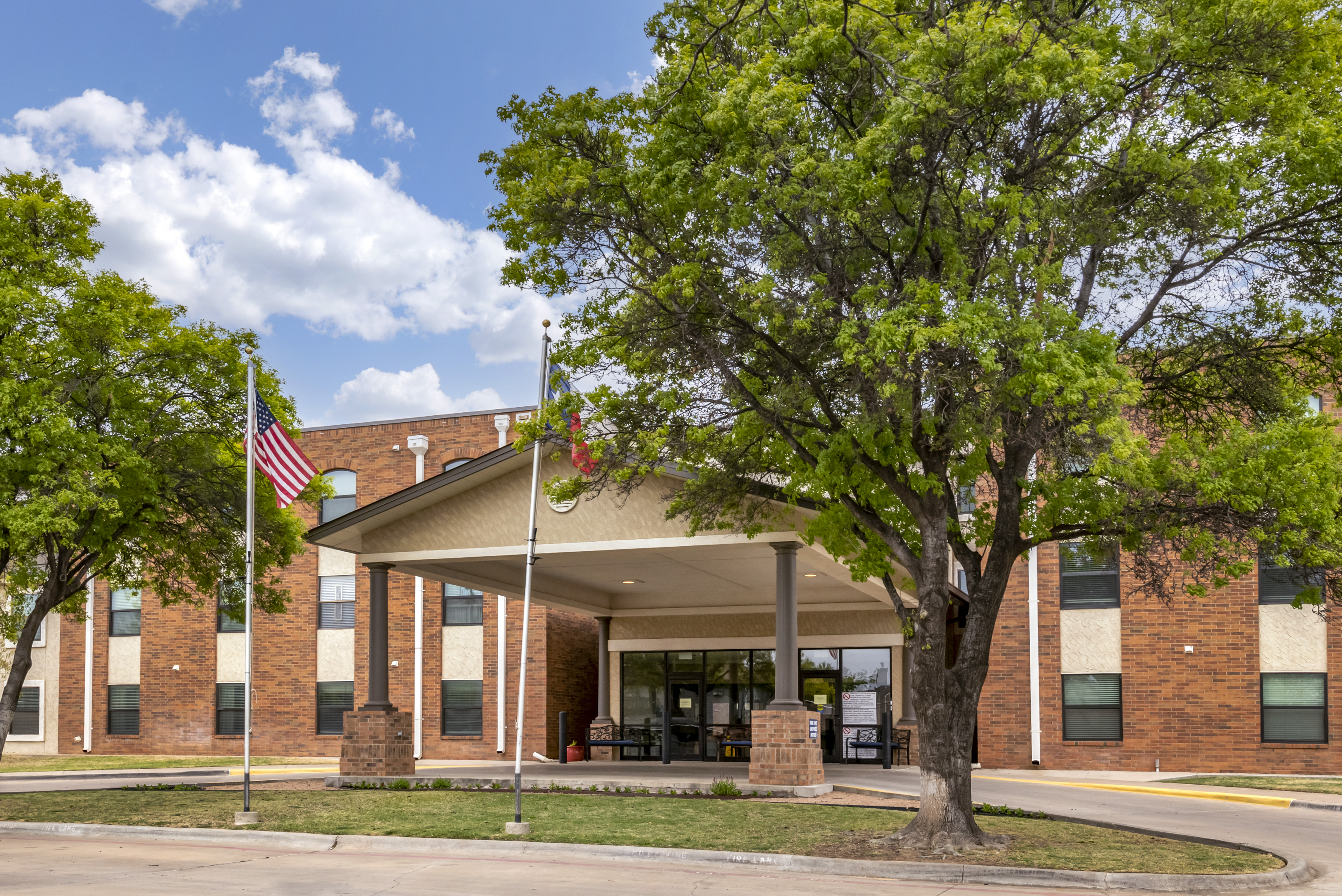 Brookdale Grand Court Lubbock Entrance