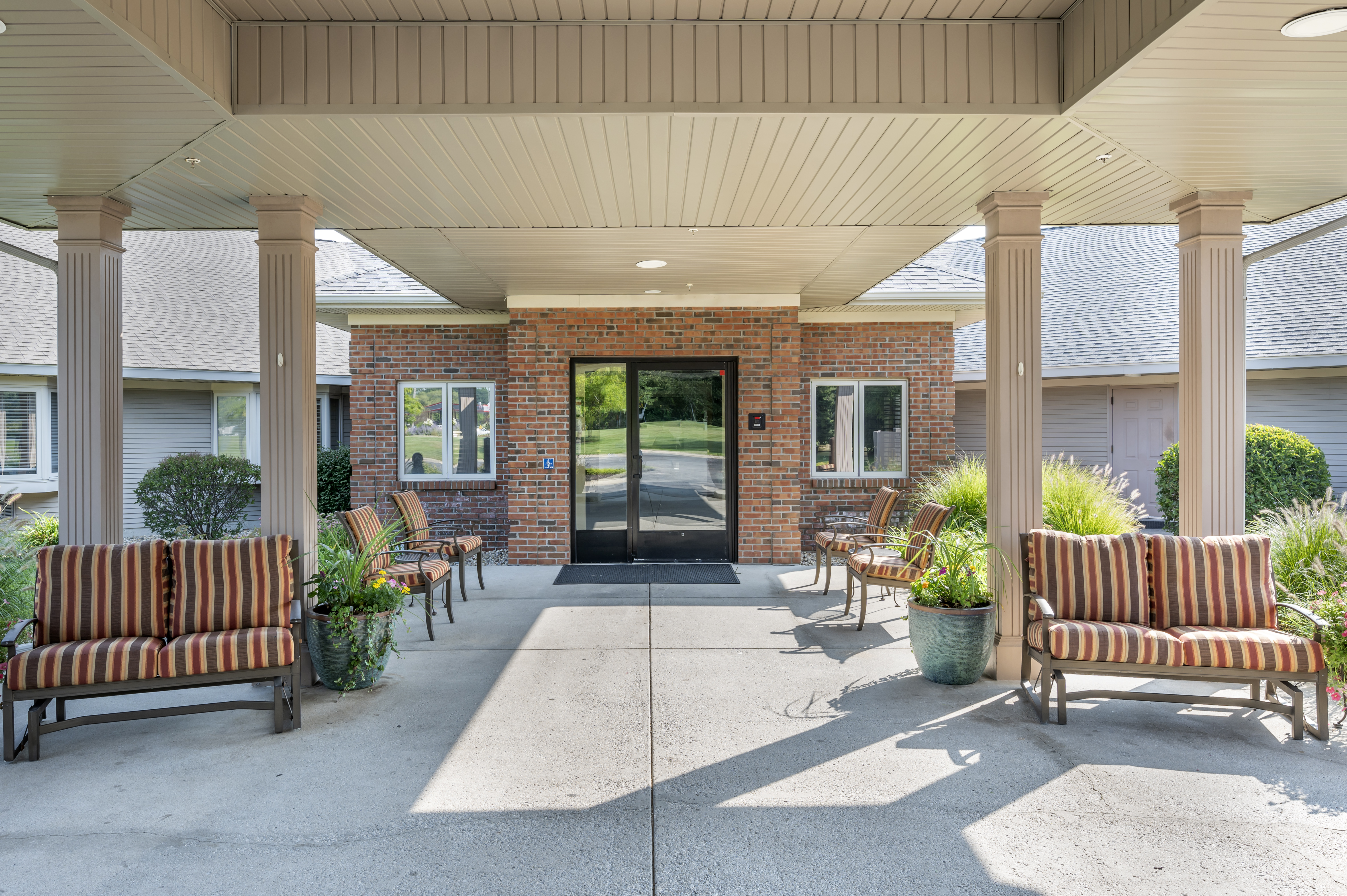 Brookdale Granger Entrance