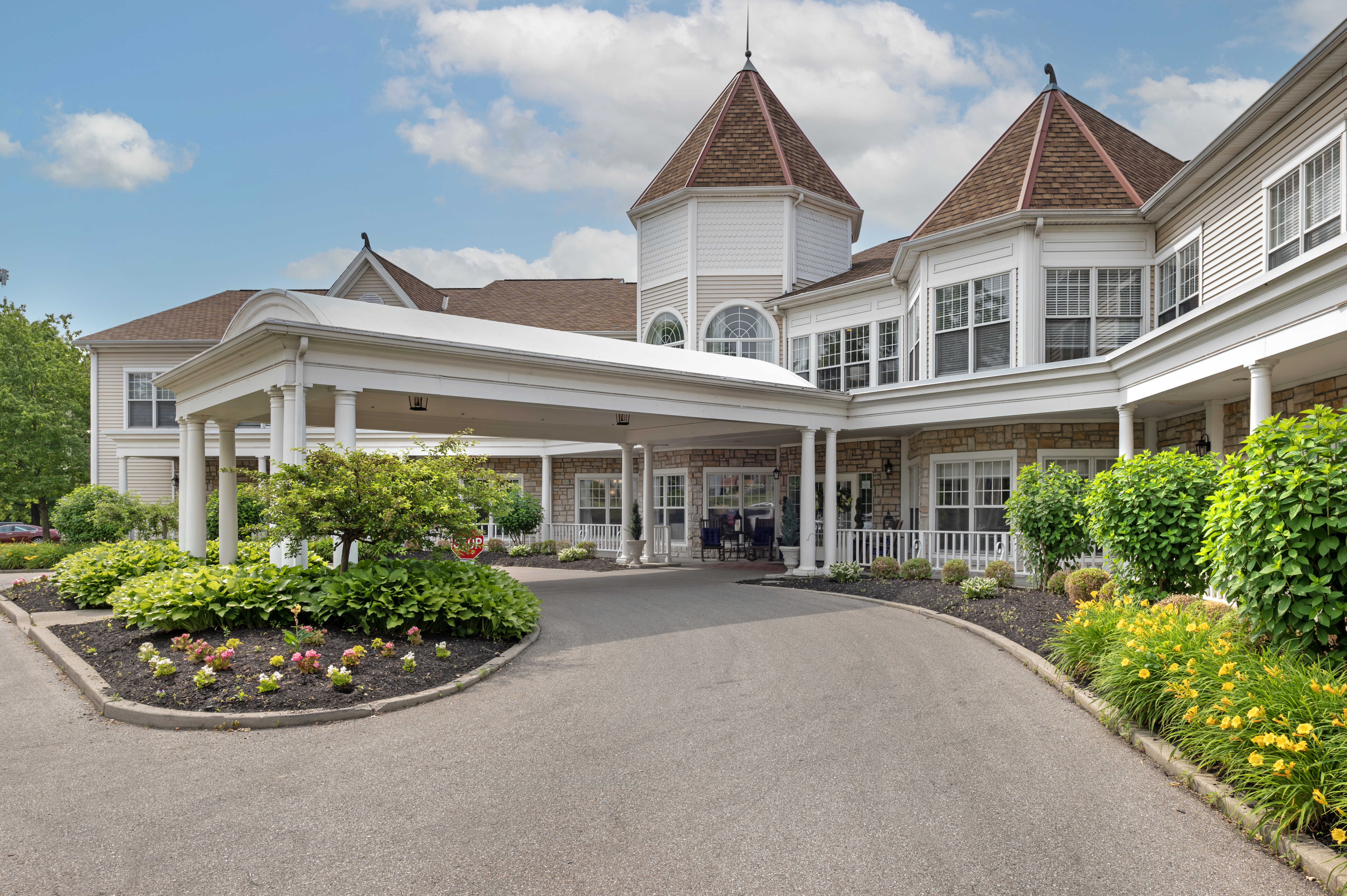 Brookdale Kenwood Entrance