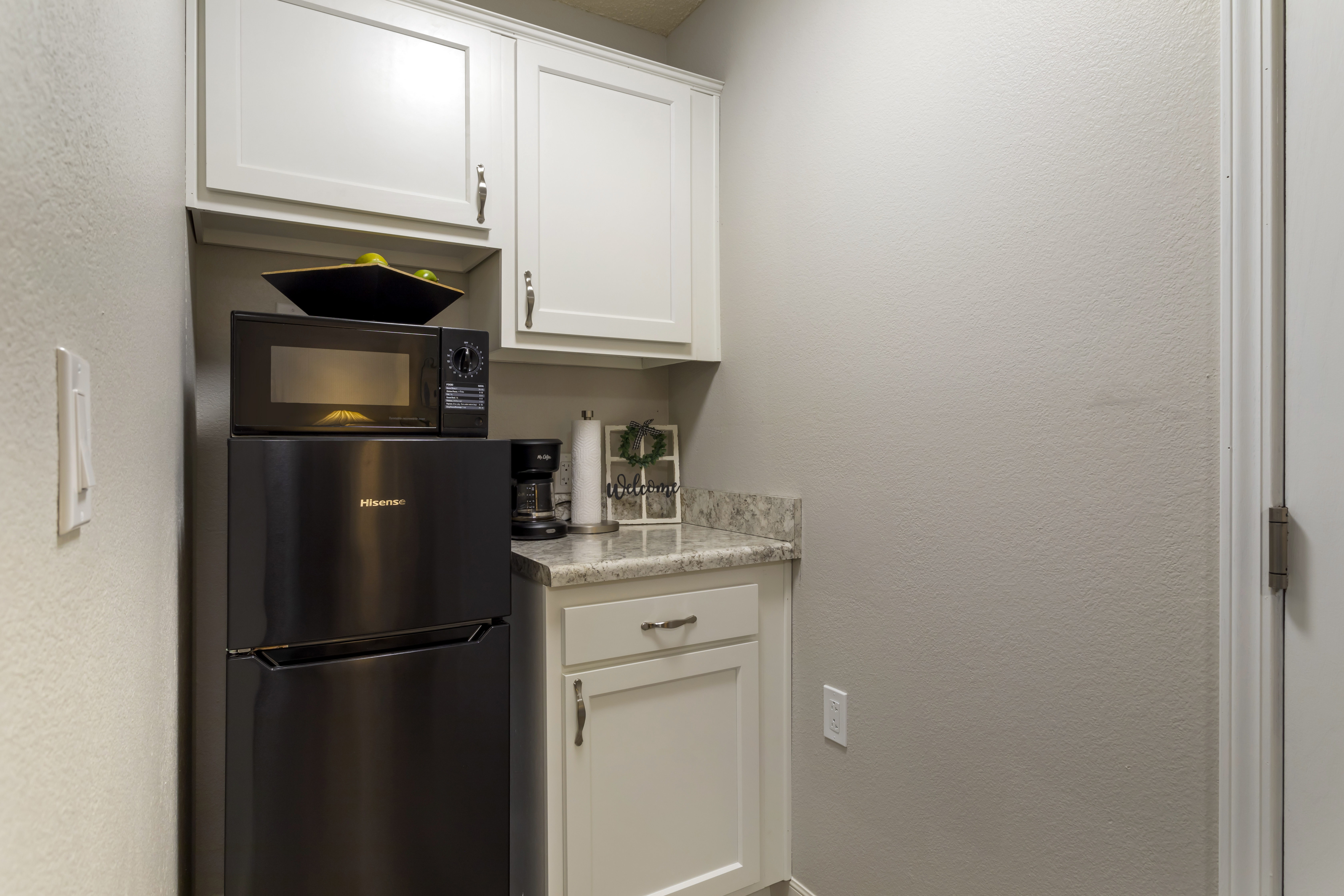 kingsport-apartment-kitchen