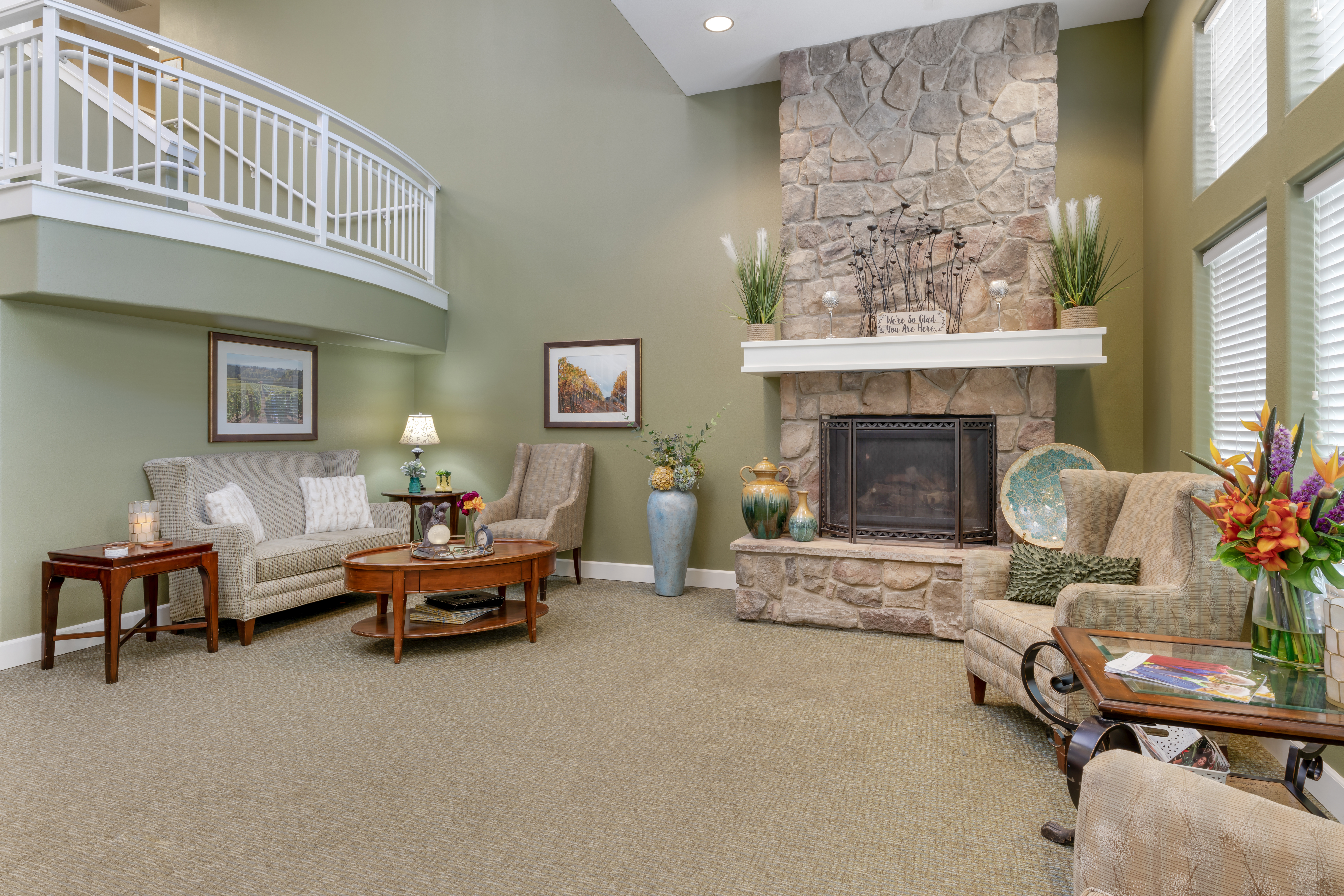 1-newberg-community-living-room