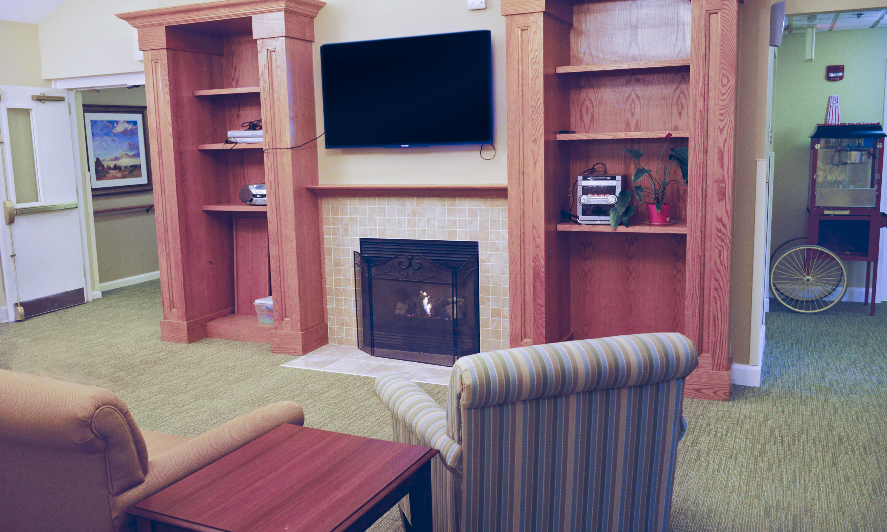 niagara-mc-common-room