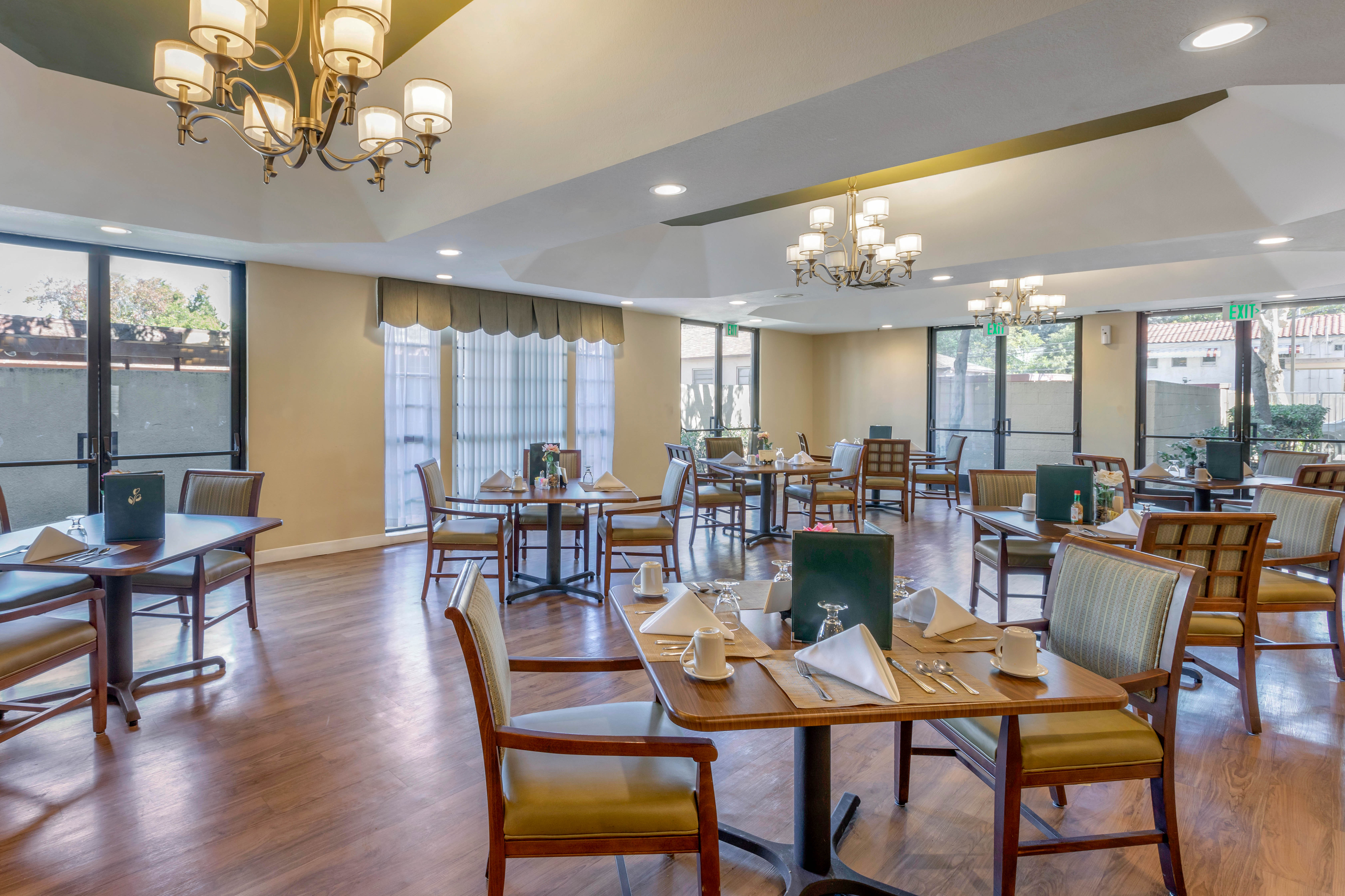Brookdale North Euclid Dining Room