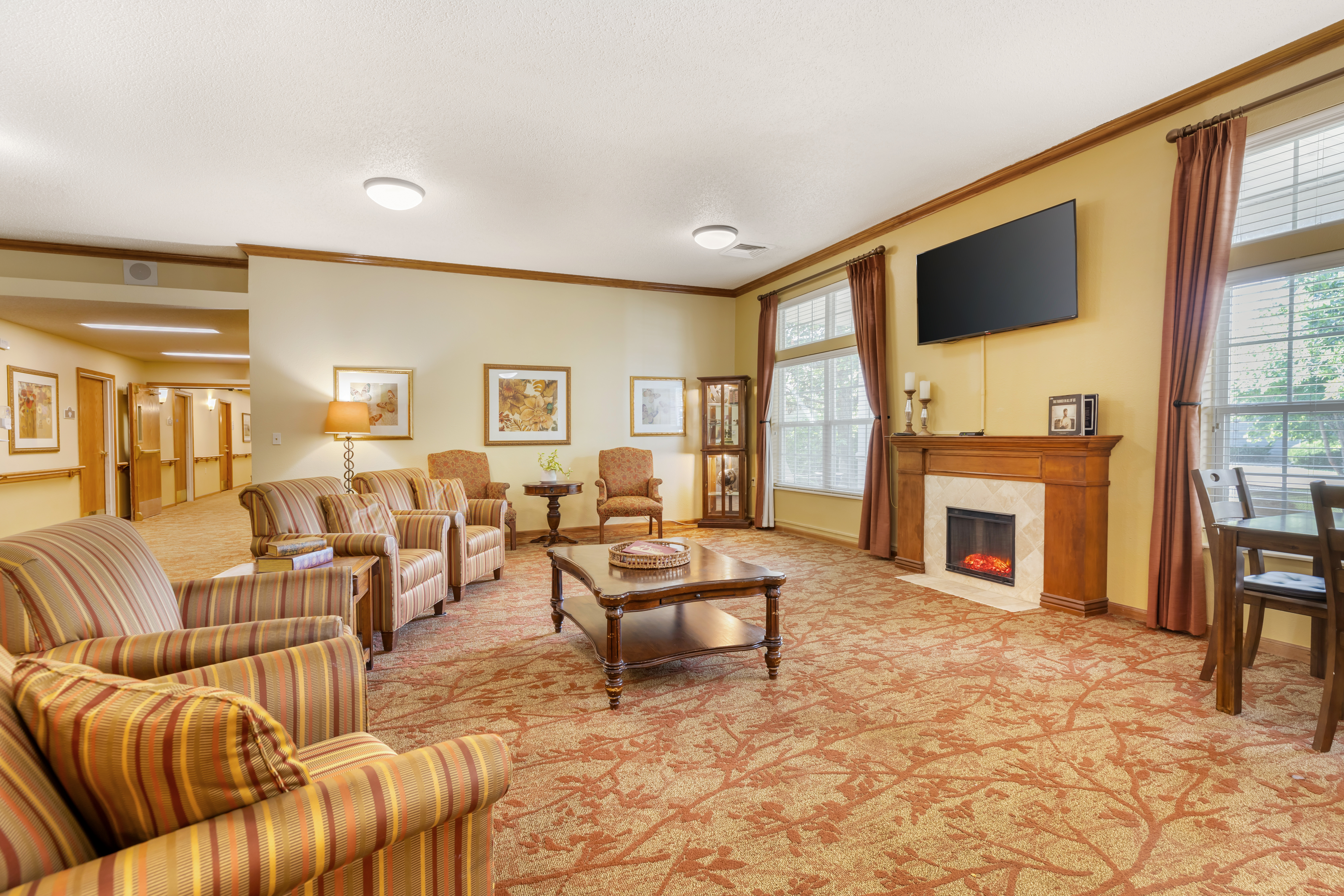 1-north-loveland-community-living-room