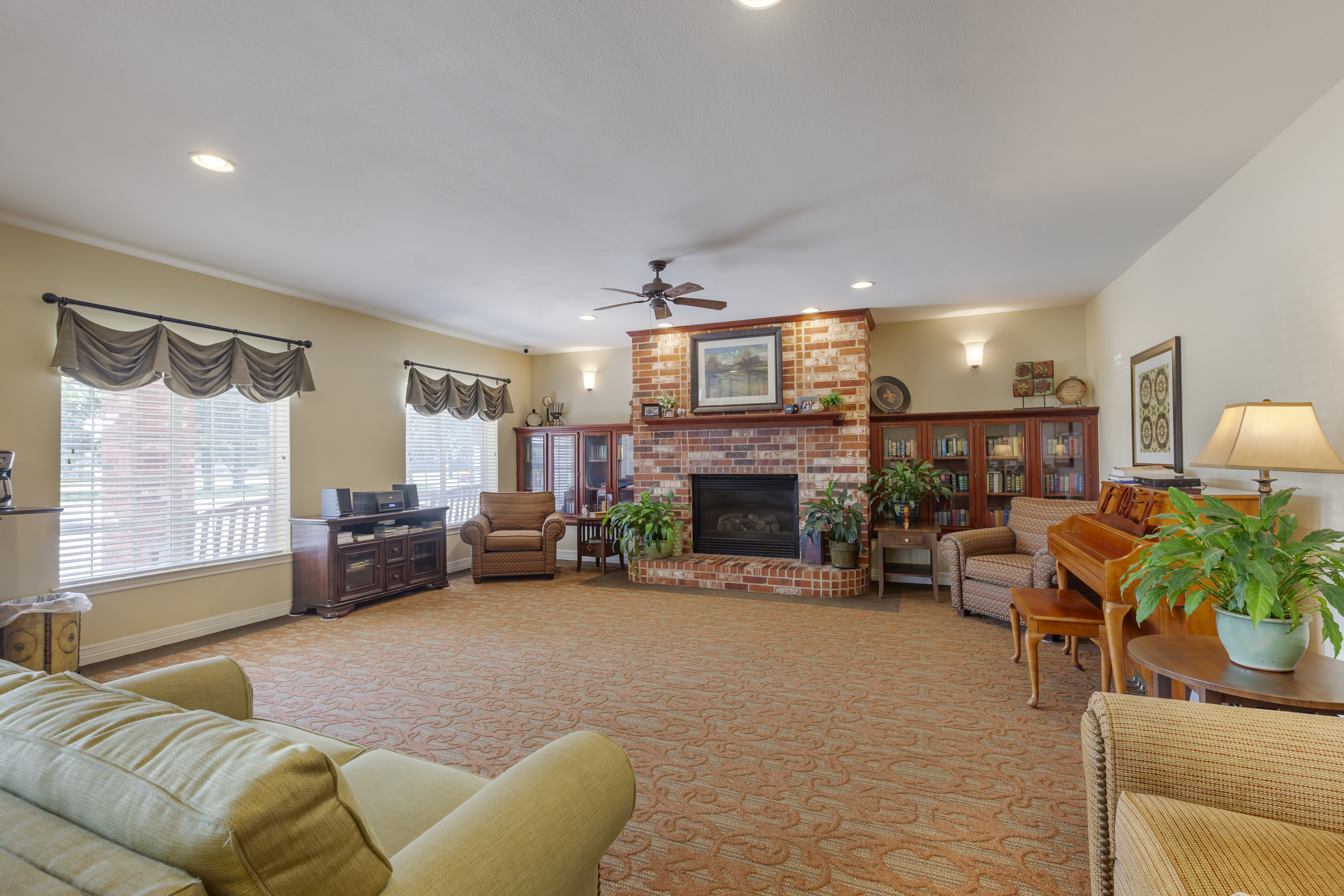 1-north-richland-hills-community-living-room