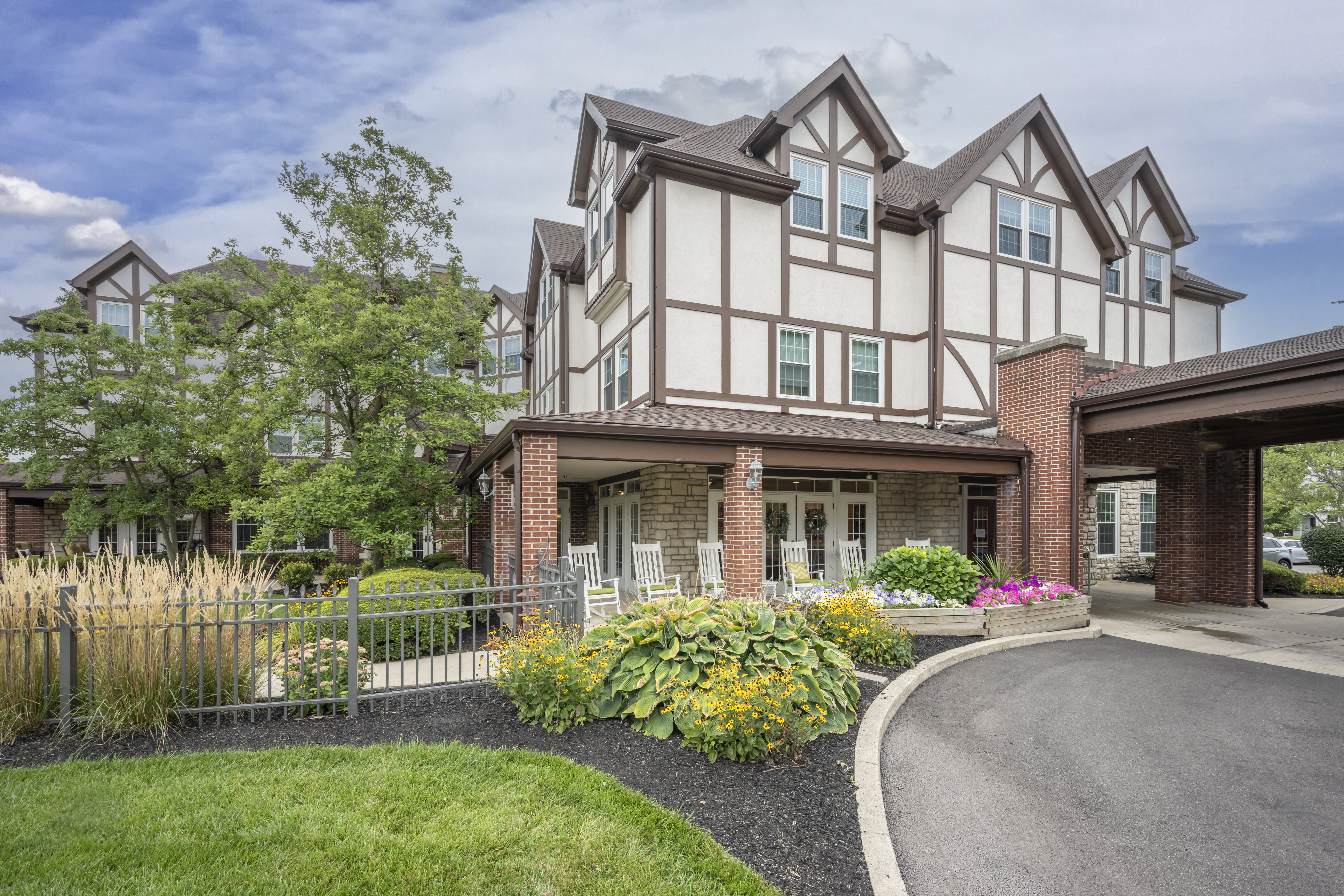 Brookdale Oakwood Entrance