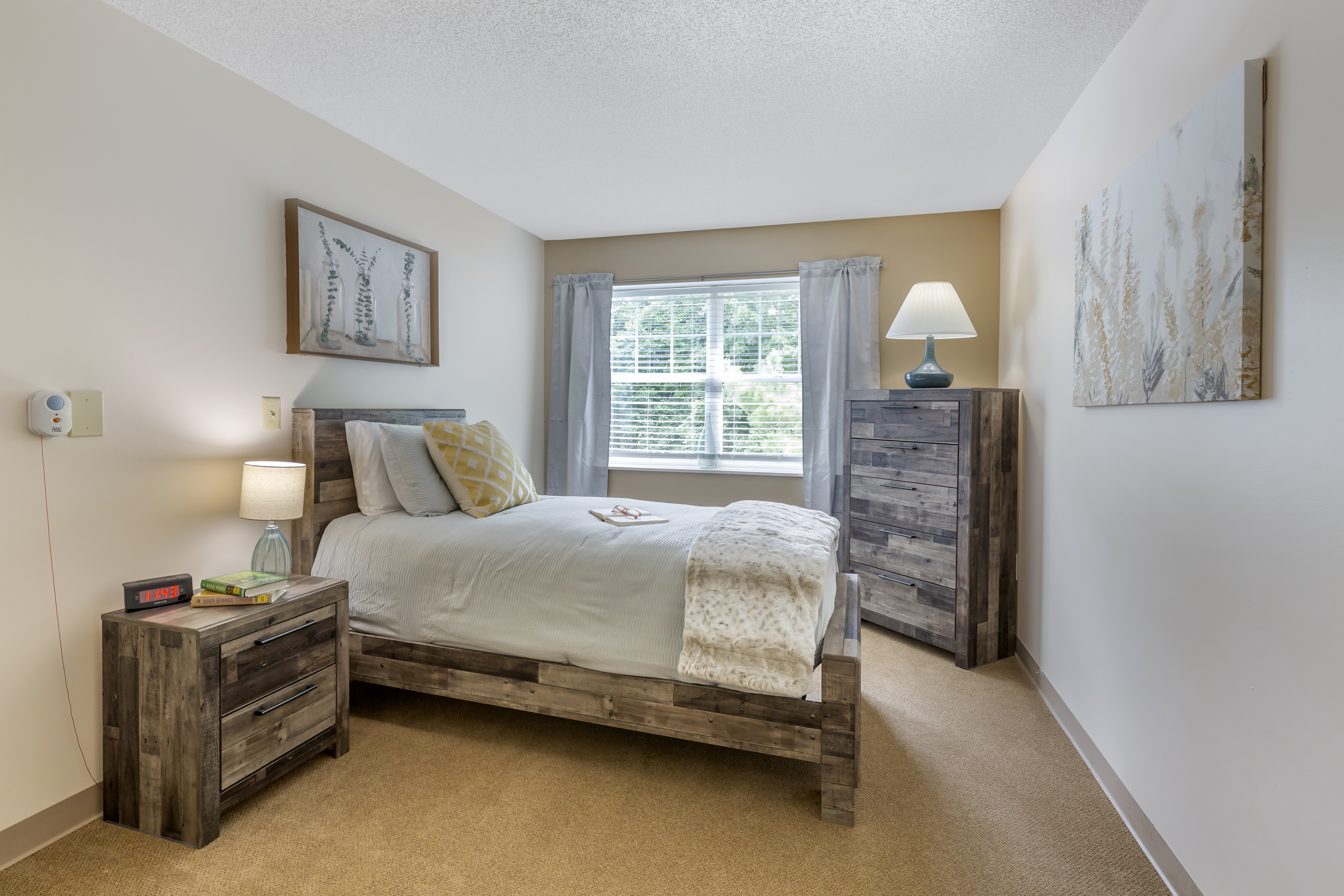 3-wickliffe-apartment-bedroom