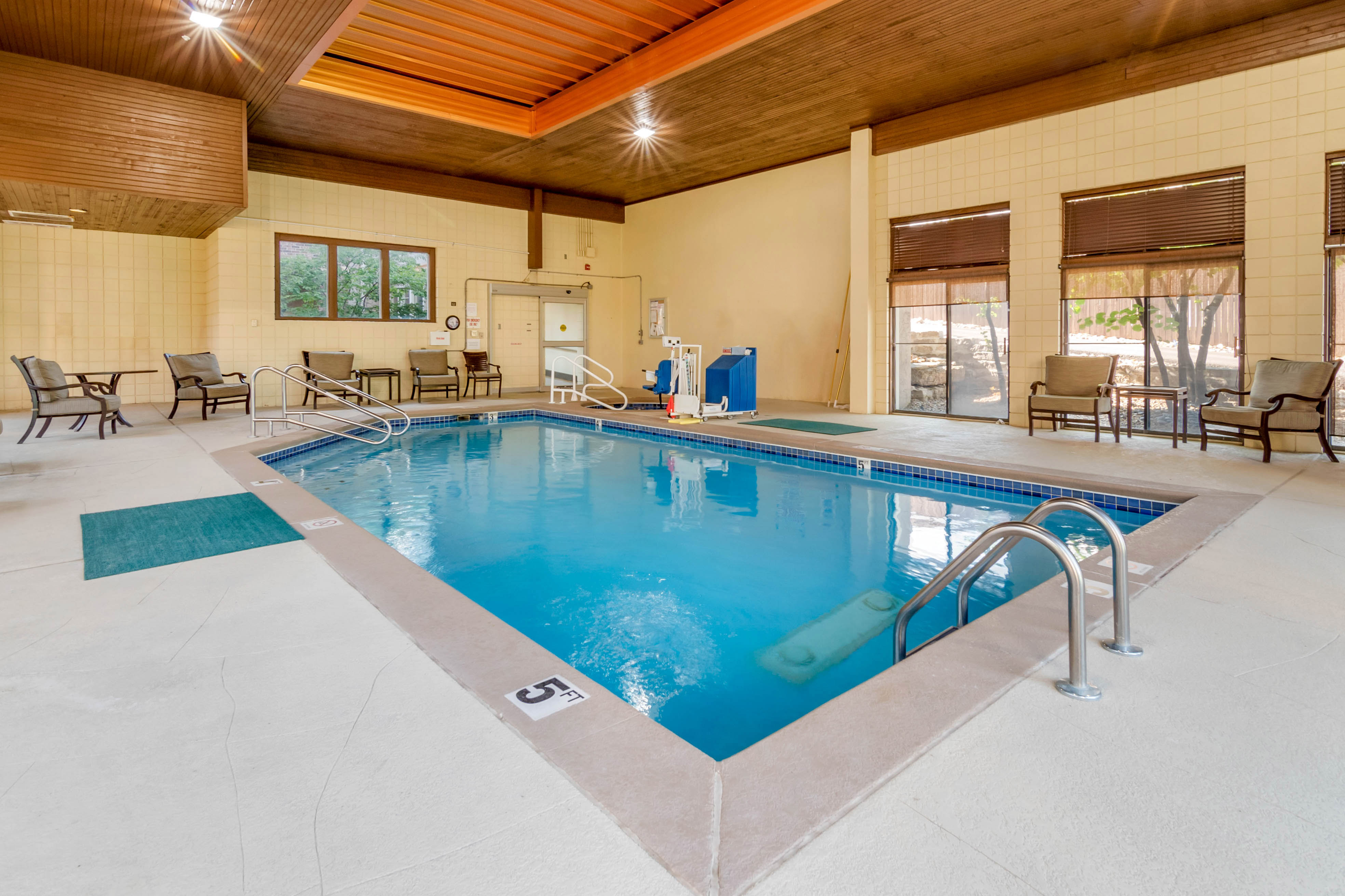 Brookdale Wornall Place Indoor Pool