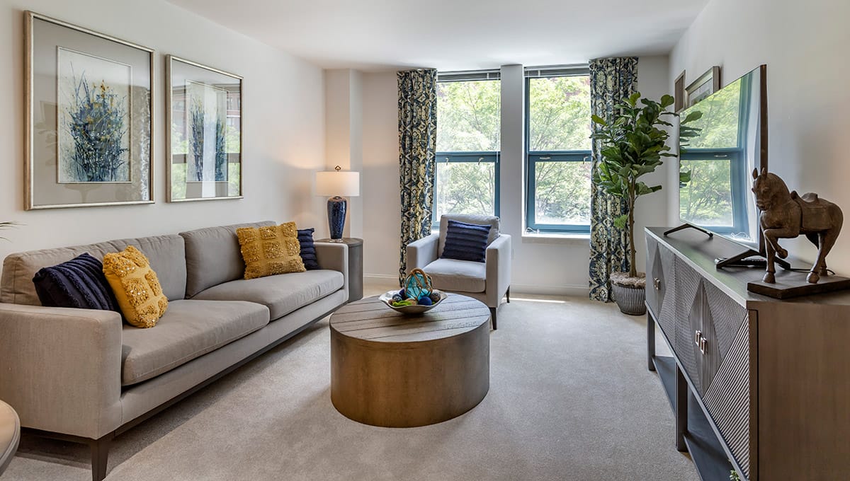 brookdale-battery-park-city-4-living-room