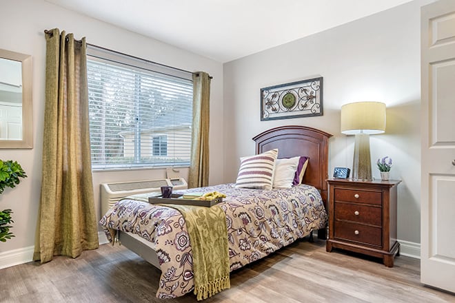 Brookdale Bluewater Bay  Bedroom