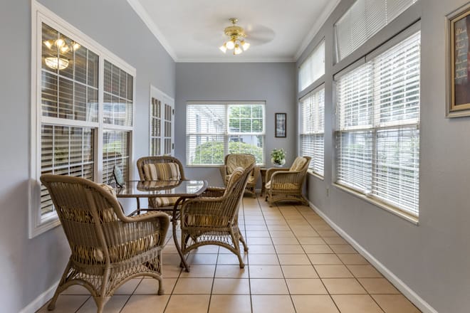 brookdale-central-4-indoor-patio