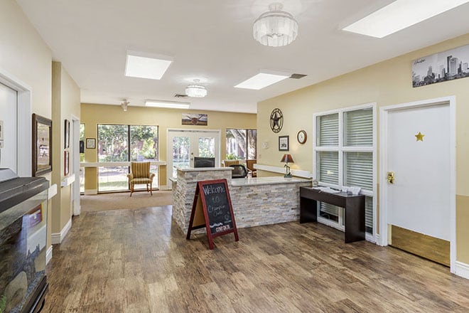 brookdale-champion-oaks-2-foyer