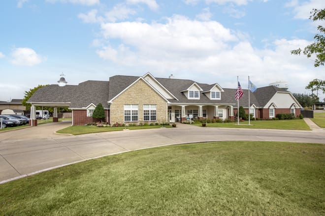 Brookdale Durant Entrance