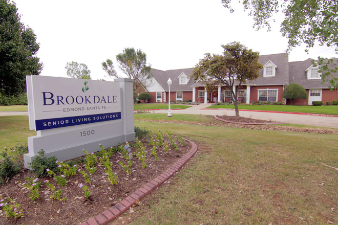 Brookdale Edmond Santa Fe Entrance