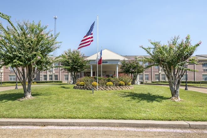 Brookdale Longview Entrance