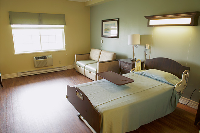 Brookdale Sakonnet Bay Skilled Nursing Bedroom