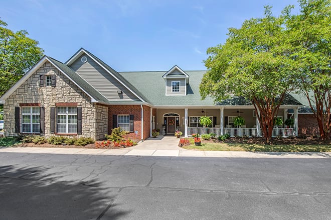 Brookdale Shelby Entrance