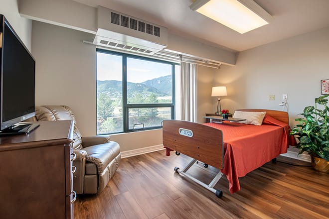 brookdale-skyline-6-snf-bedroom-