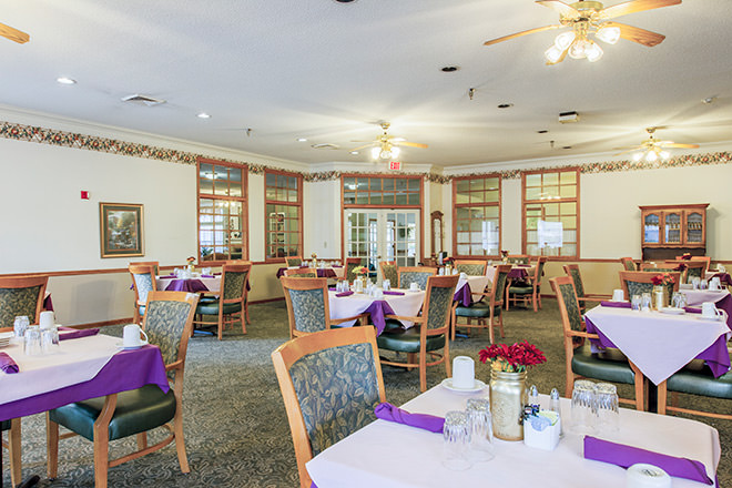 Brookdale W. Arlington Boulevard Dining Room